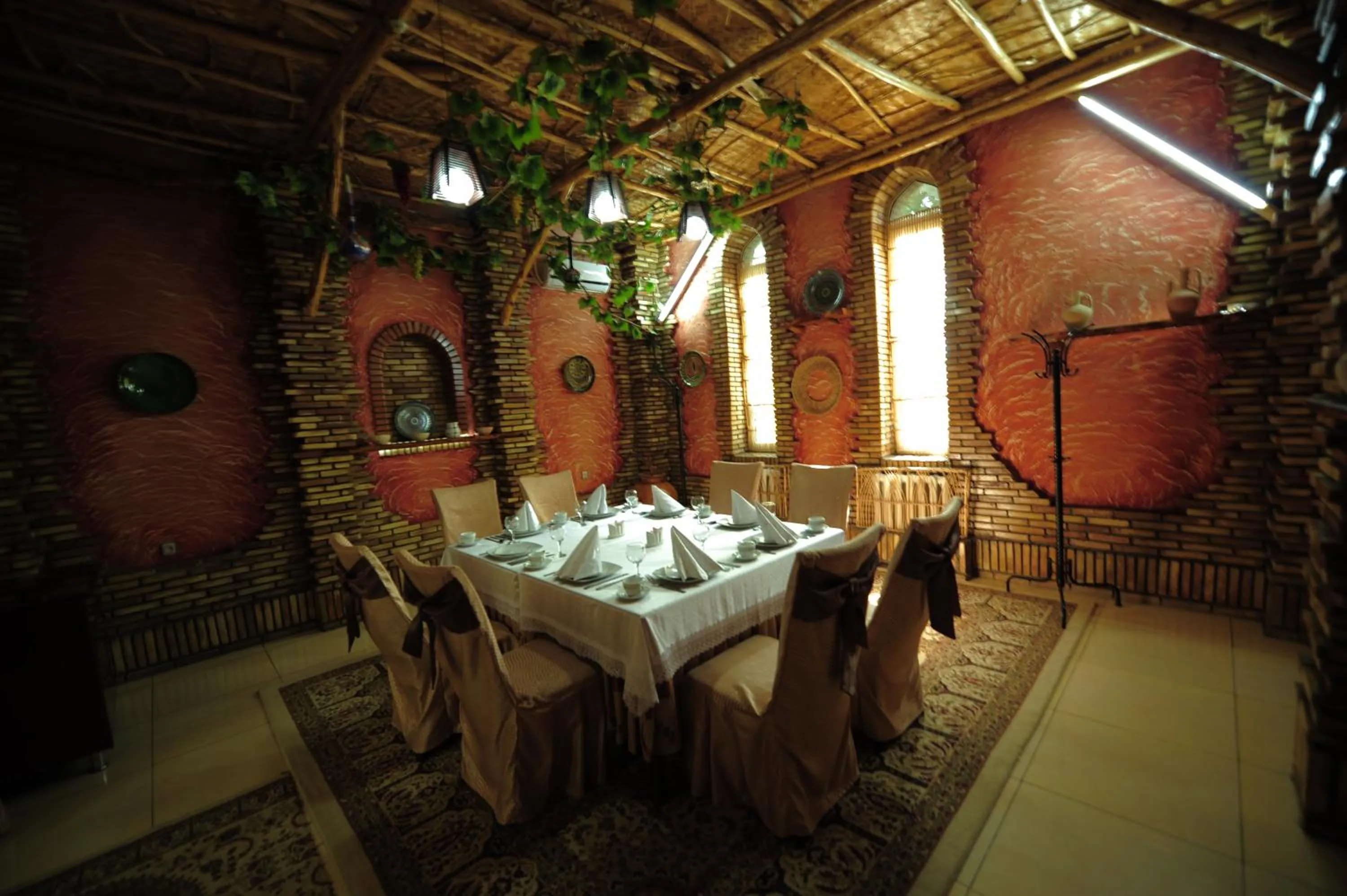 Restaurant/places to eat in Hotel Asia Bukhara