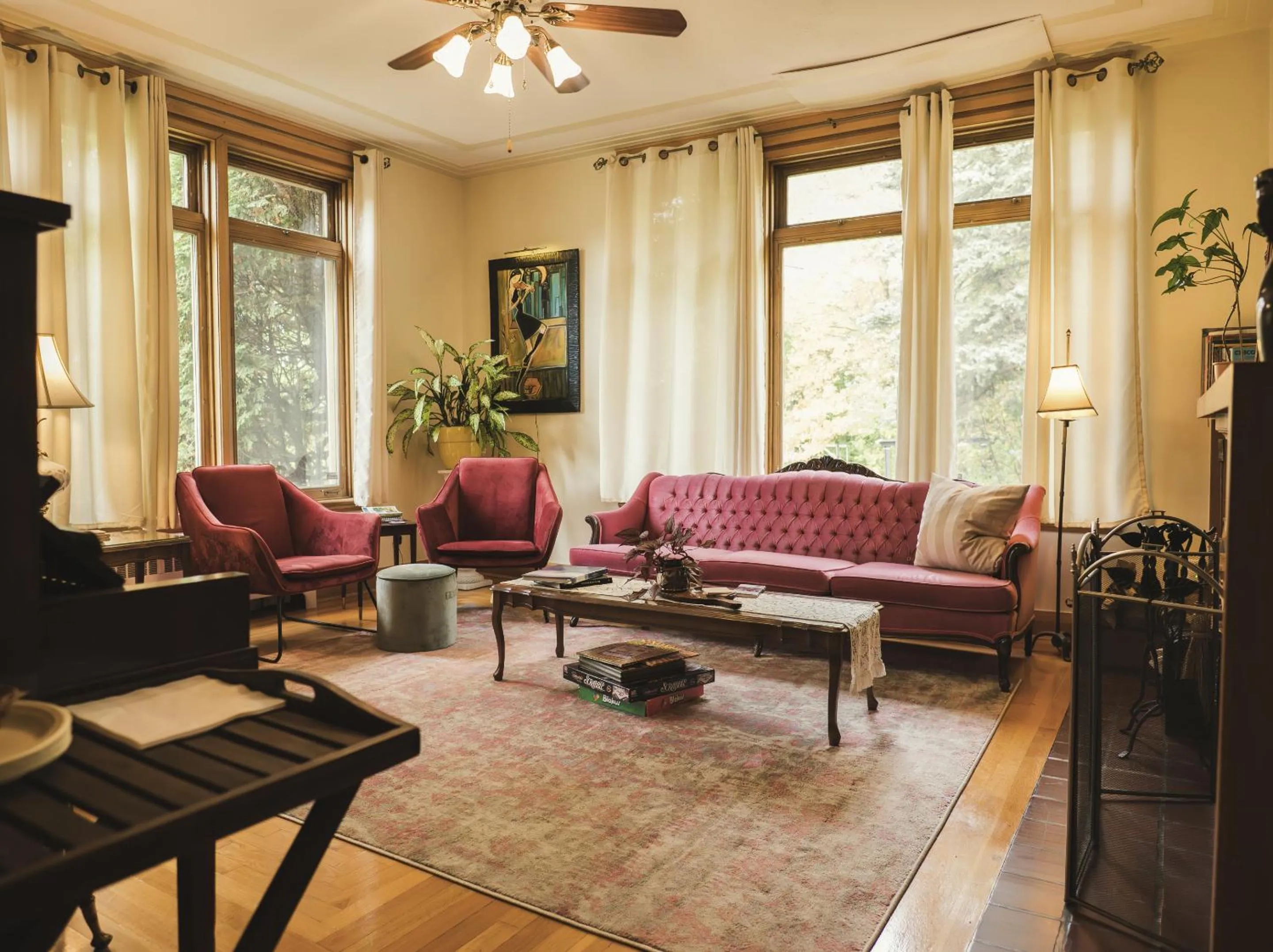 Living room in Chateau Murdock Gite