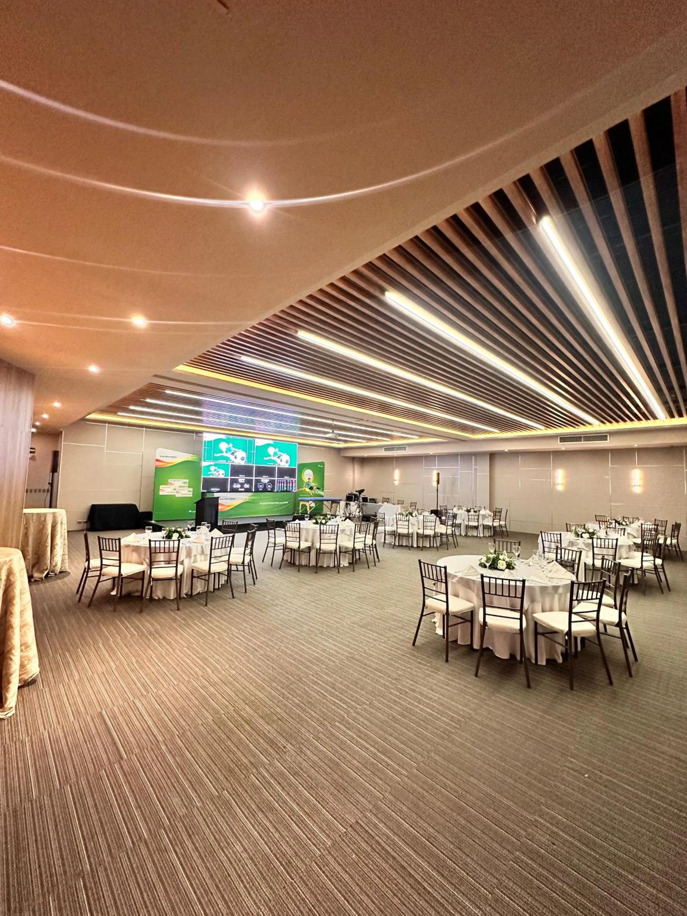 Meeting/conference room in MantaHost Hotel