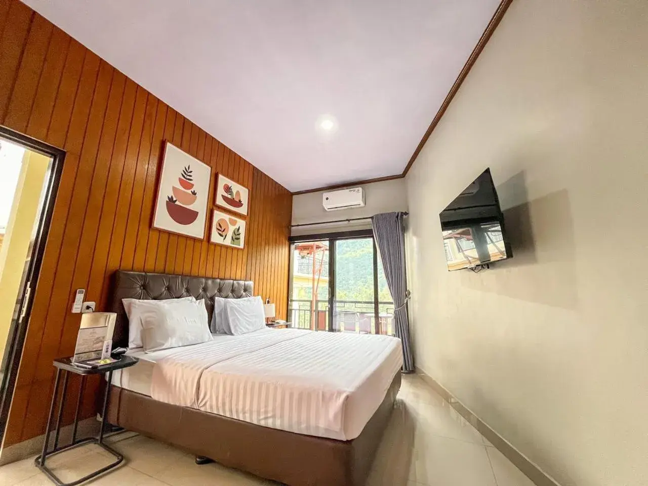 Superior King Room in Gubuk Ndeso Bromo Superior King Room in Gubuk Ndeso Bromo