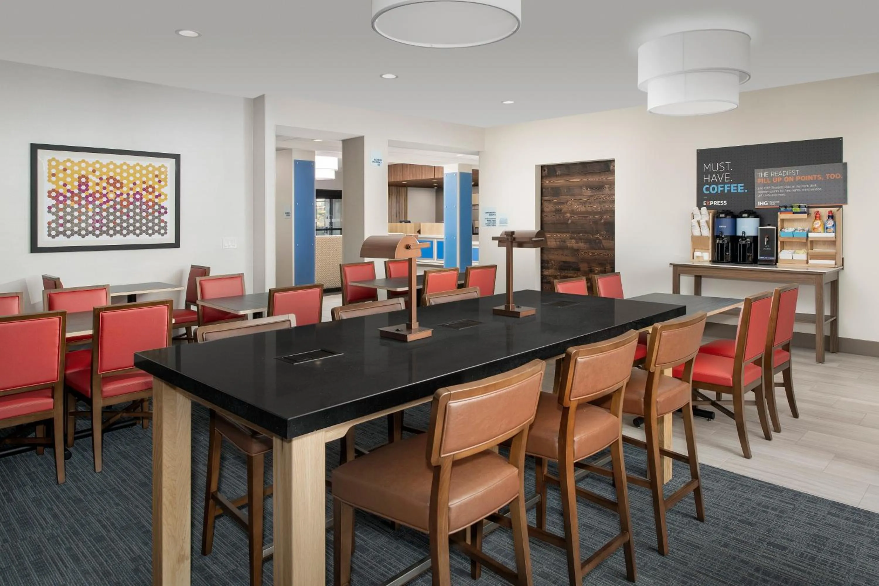 Property building in Holiday Inn Express Puyallup by IHG