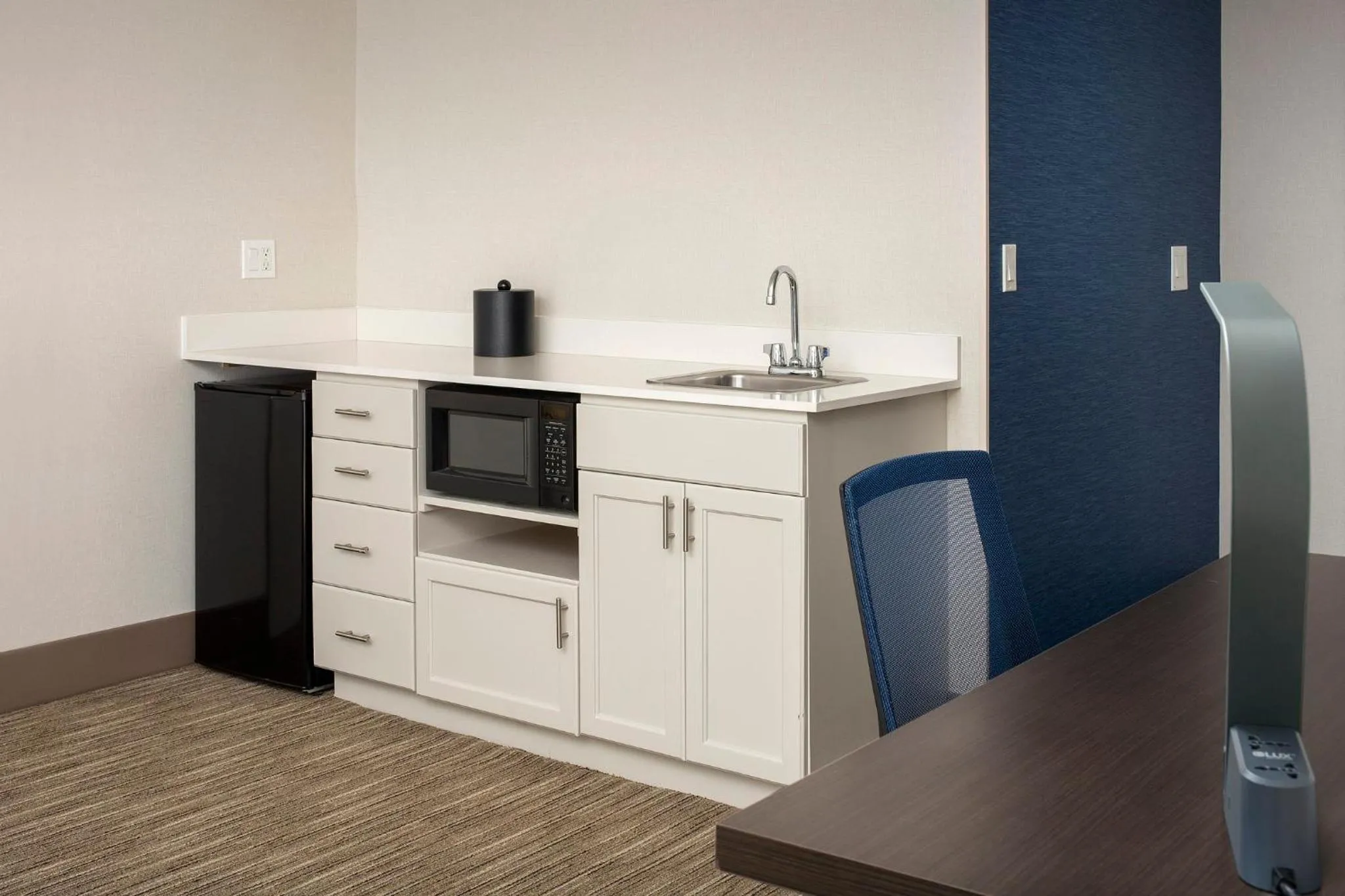 Photo of the whole room in Holiday Inn Express Puyallup by IHG