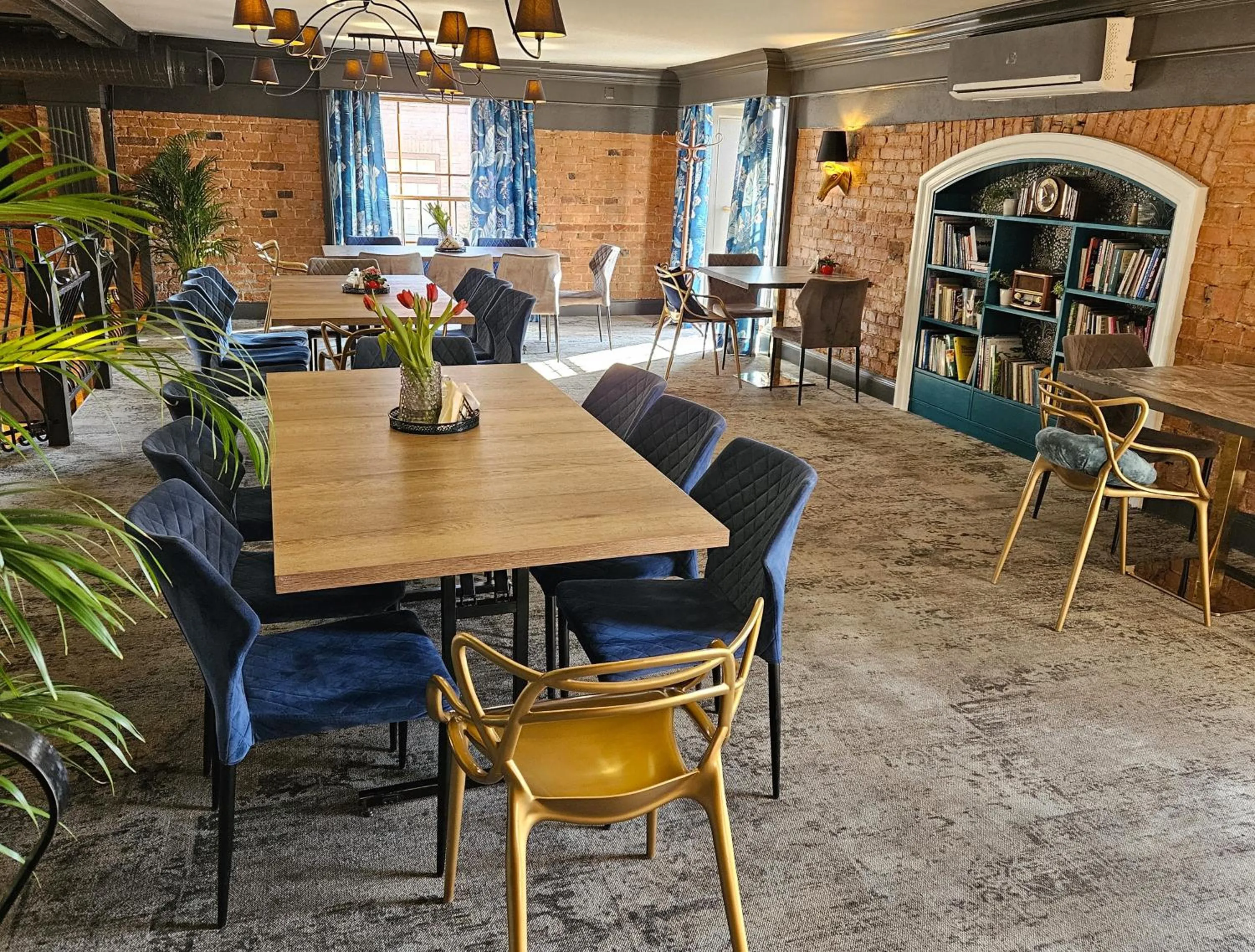 Restaurant/places to eat in Pensjonat Retro