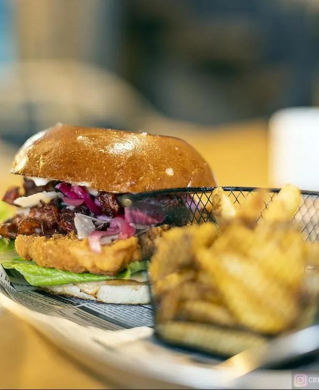 Restaurant/places to eat in Pensjonat Retro