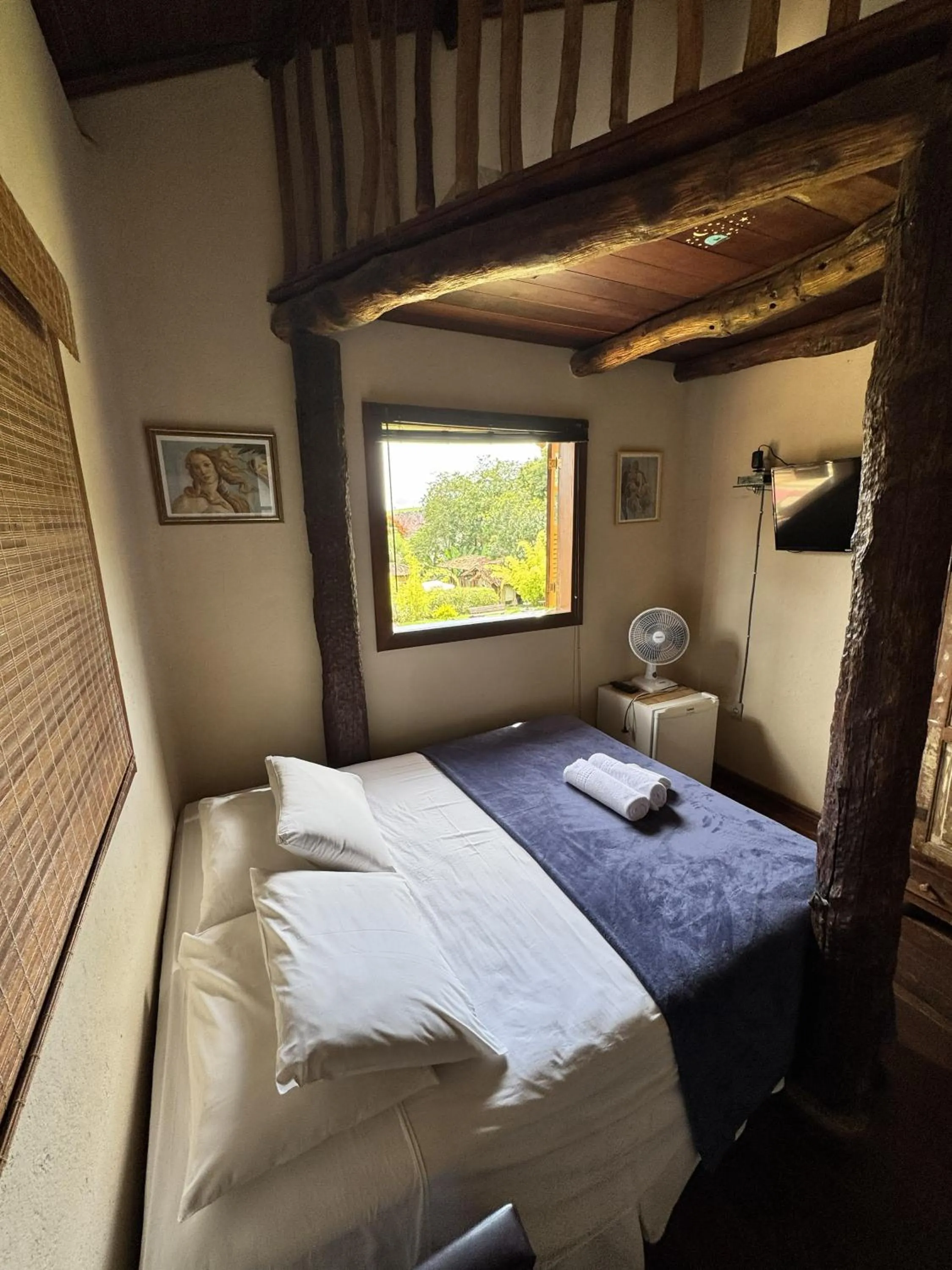 Bedroom, Bed in Capricho Asturiano