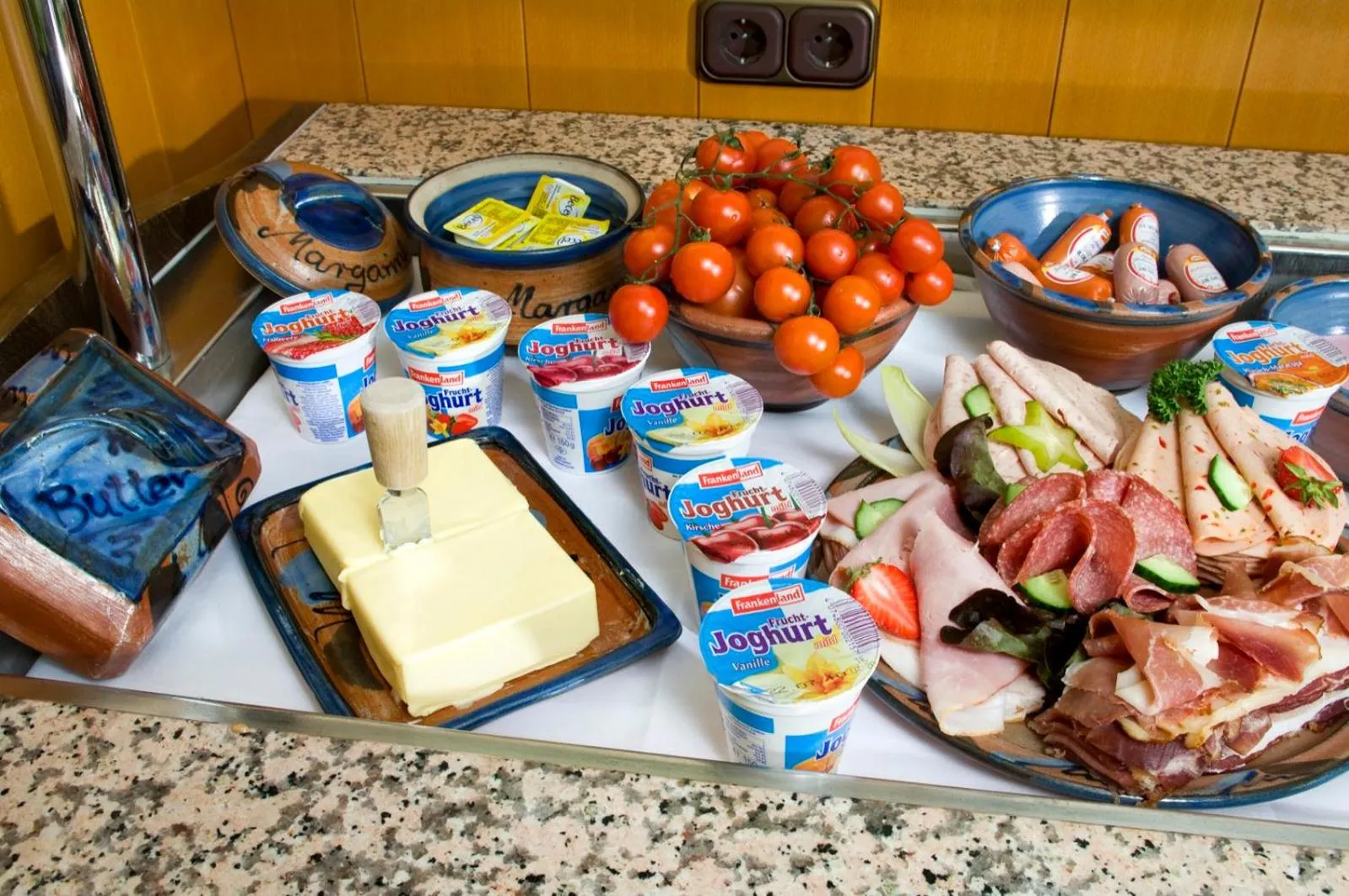 Buffet breakfast in Hotel Restaurant Lohmühle