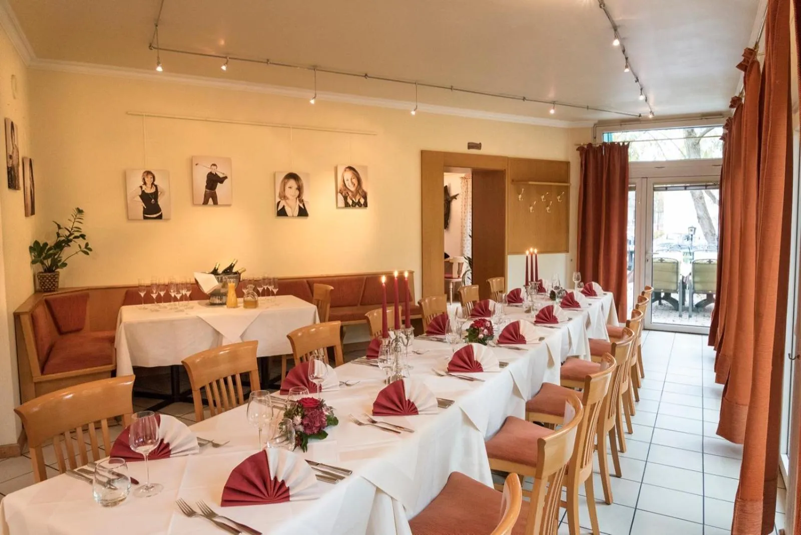 Restaurant/places to eat in Hotel Restaurant Lohmühle