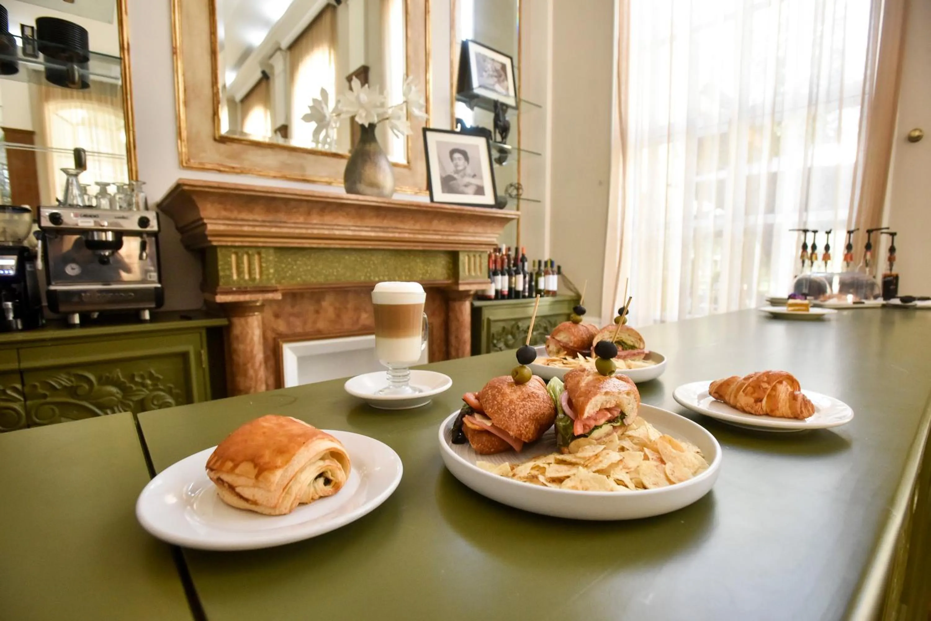 Food in Plaza Camelinas Hotel