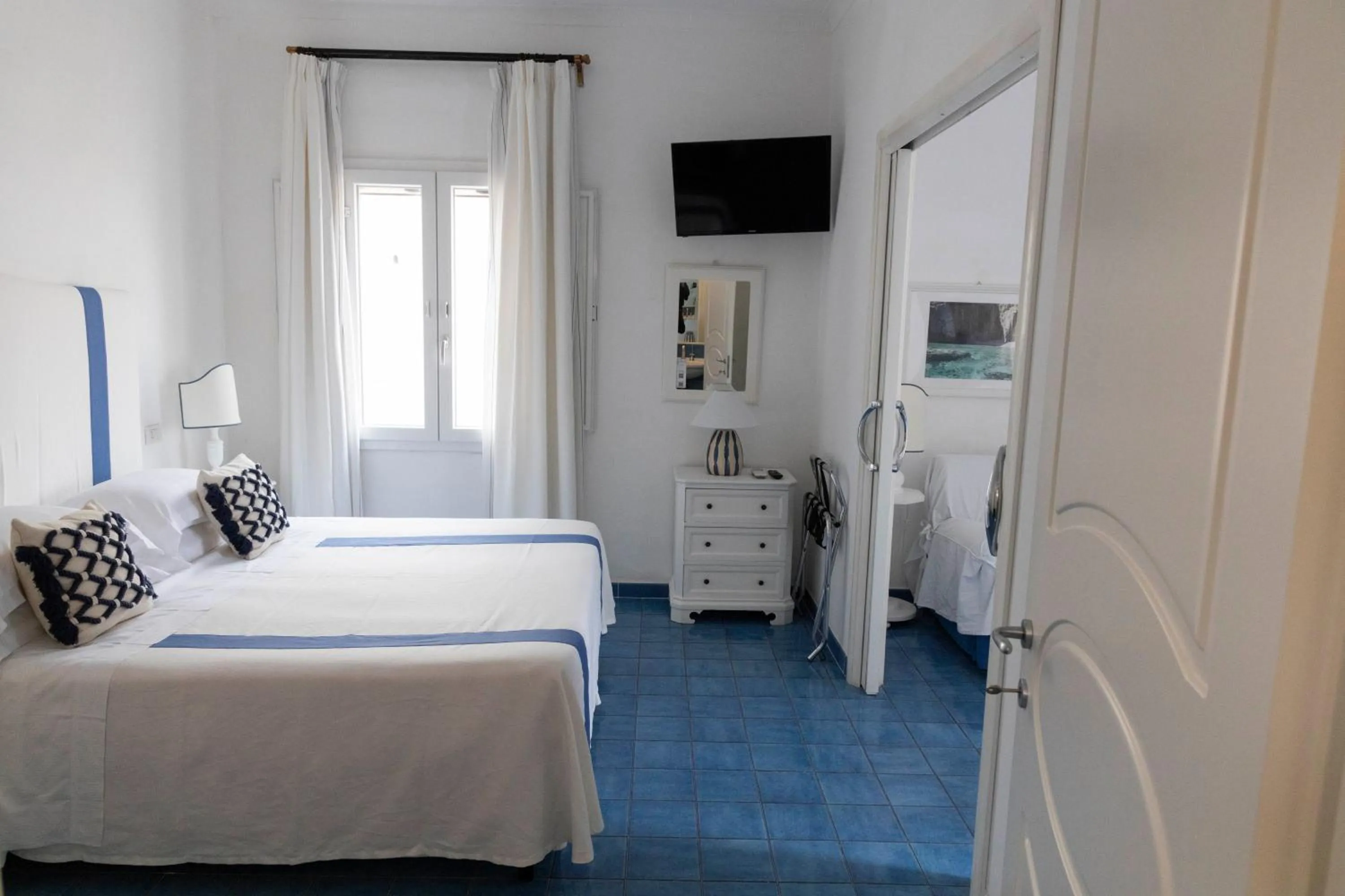 Bed in Hotel Chiaia Di Luna