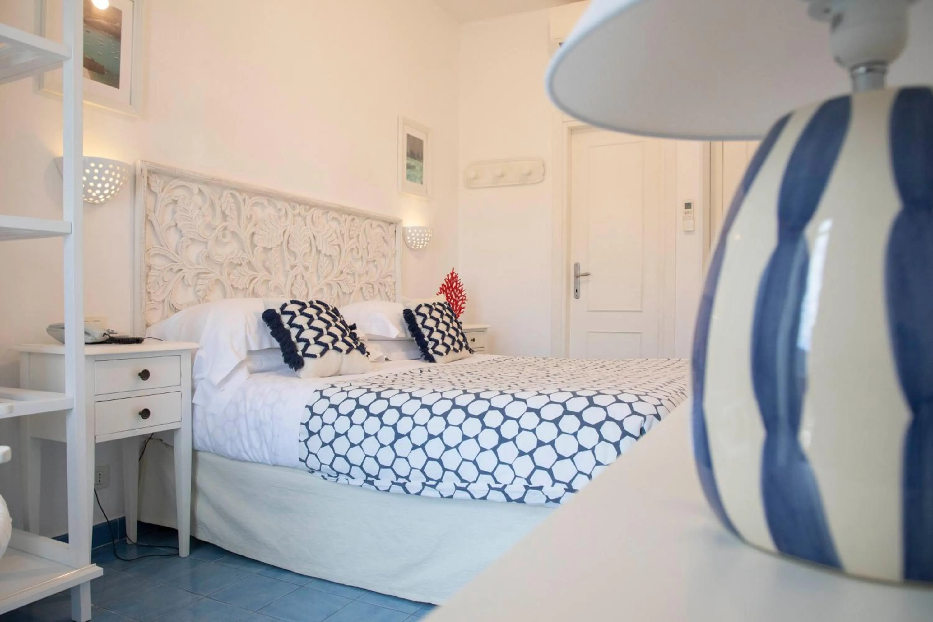 Bed in Hotel Chiaia Di Luna