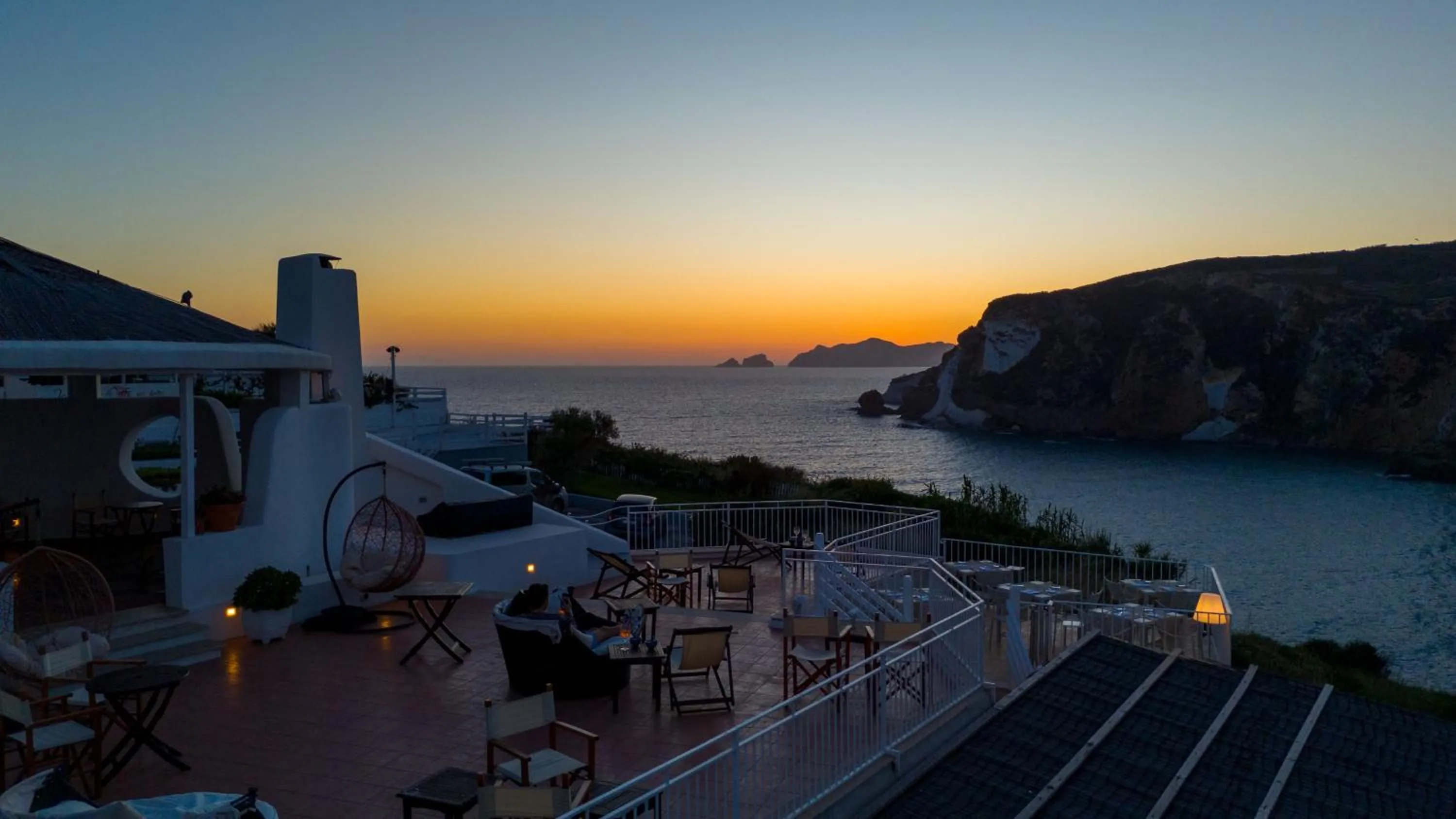 Restaurant/places to eat in Hotel Chiaia Di Luna