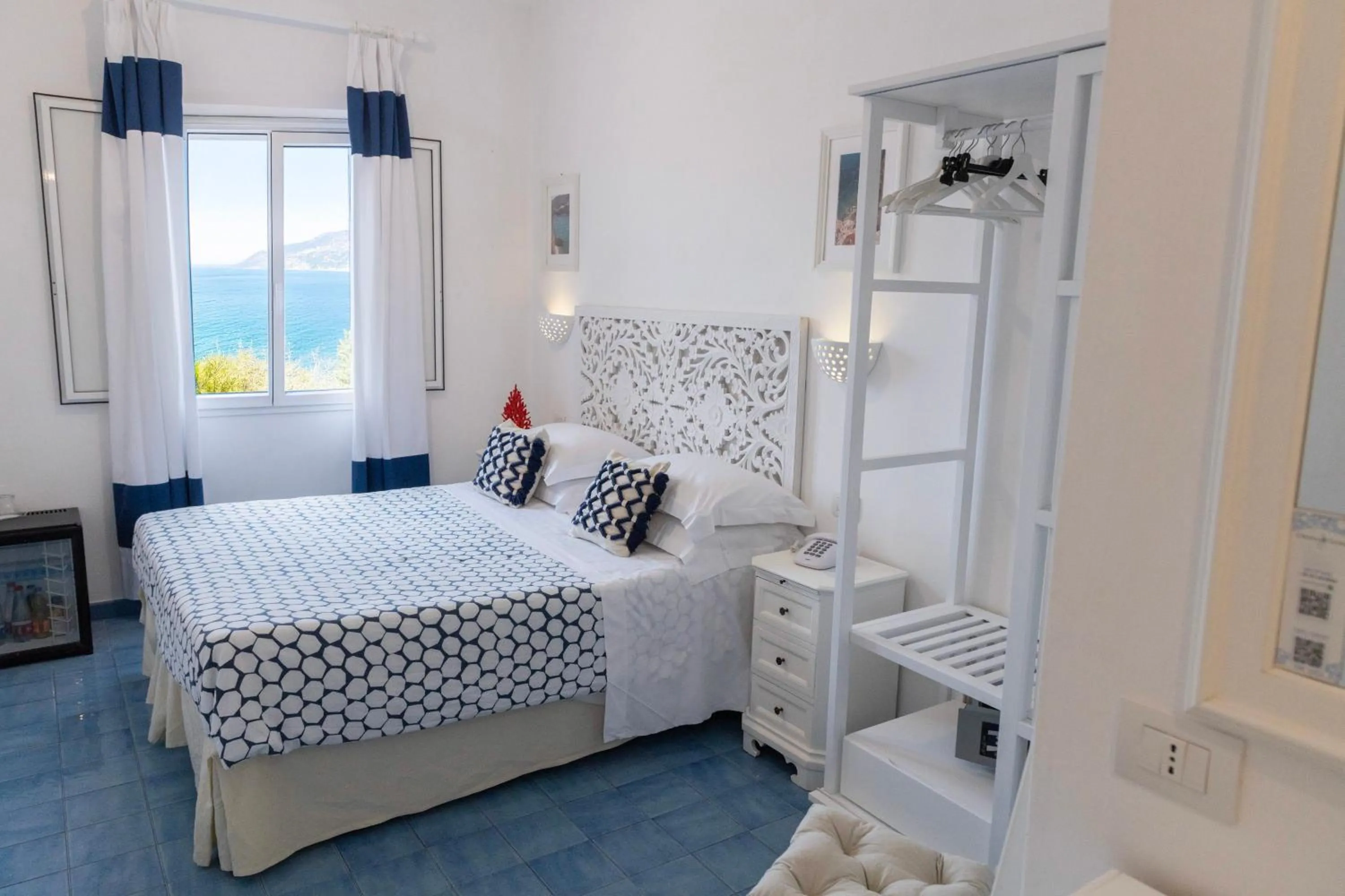 Bed in Hotel Chiaia Di Luna