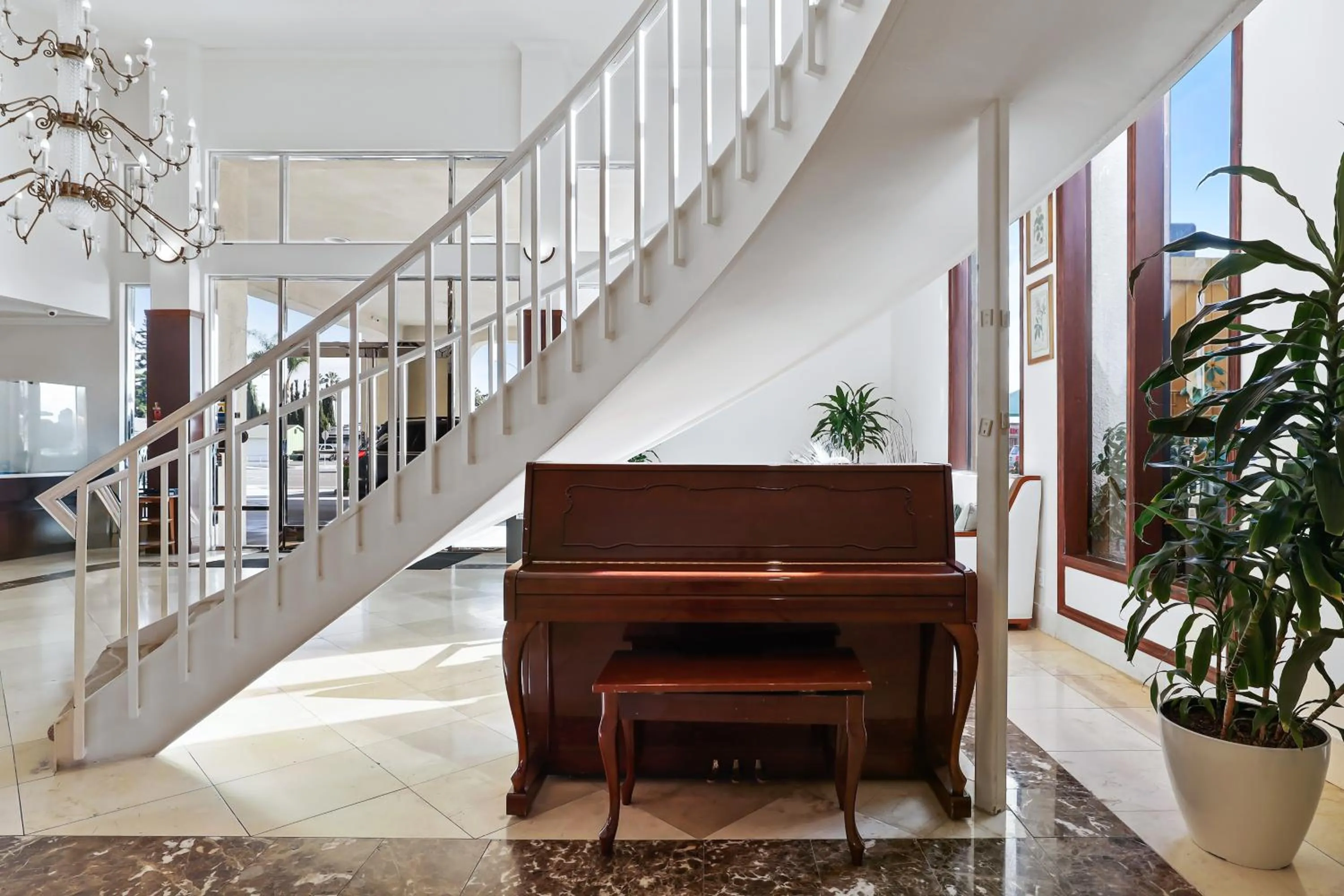 Lobby or reception in Brookhurst Plaza Inn