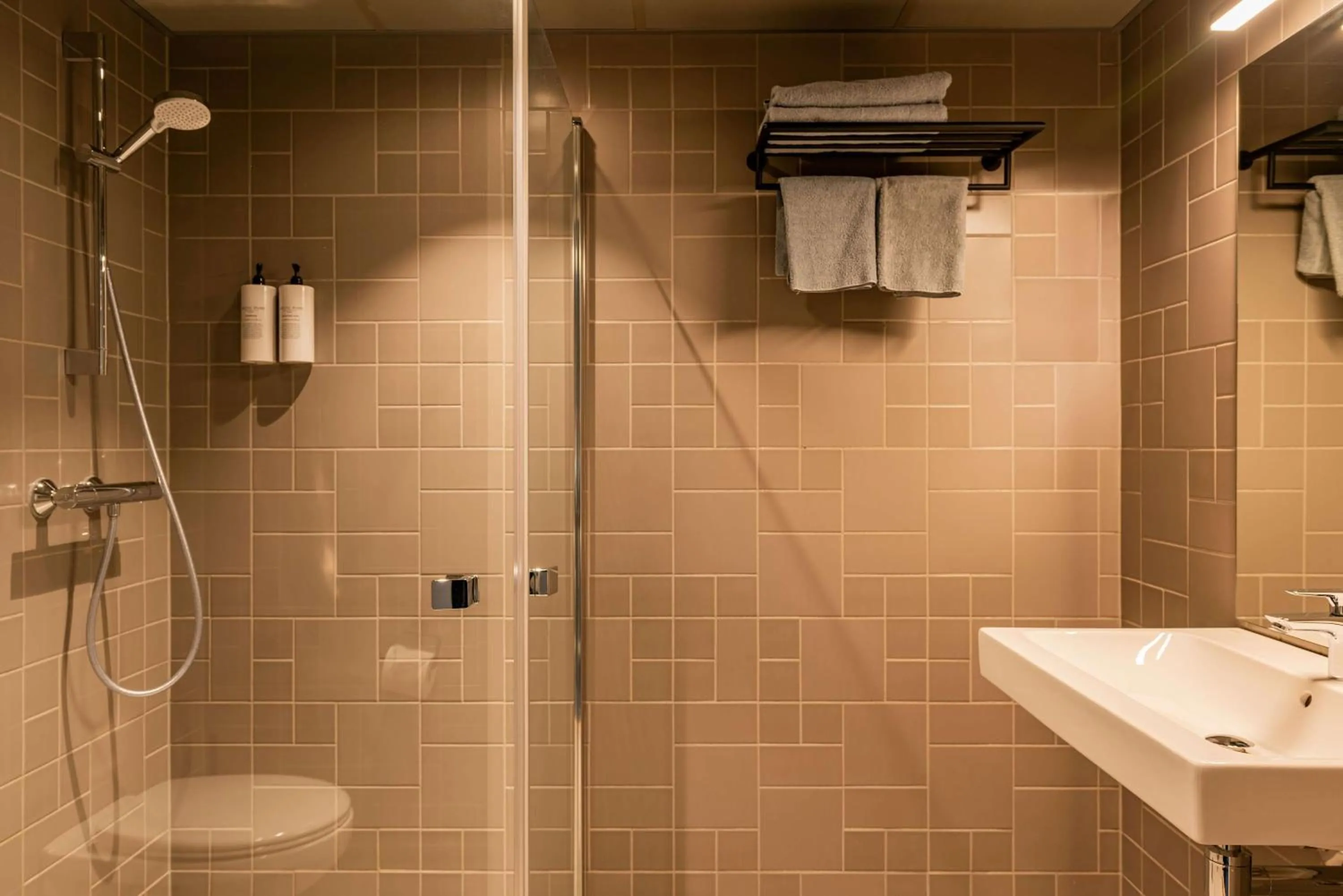 Shower in Radisson Blu Polar Hotel, Spitsbergen