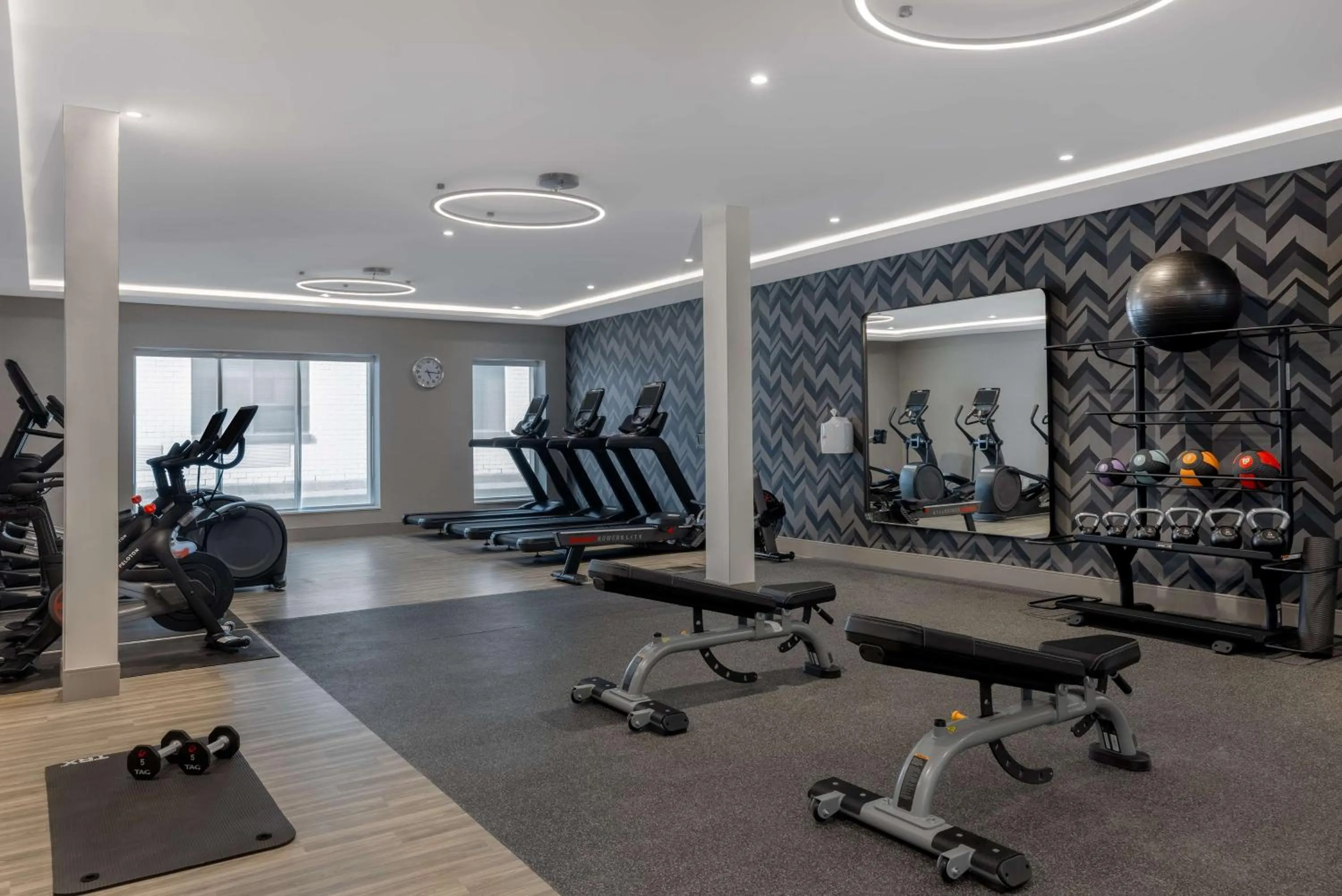 Fitness centre/facilities in DoubleTree by Hilton Kingston - Newly Renovated
