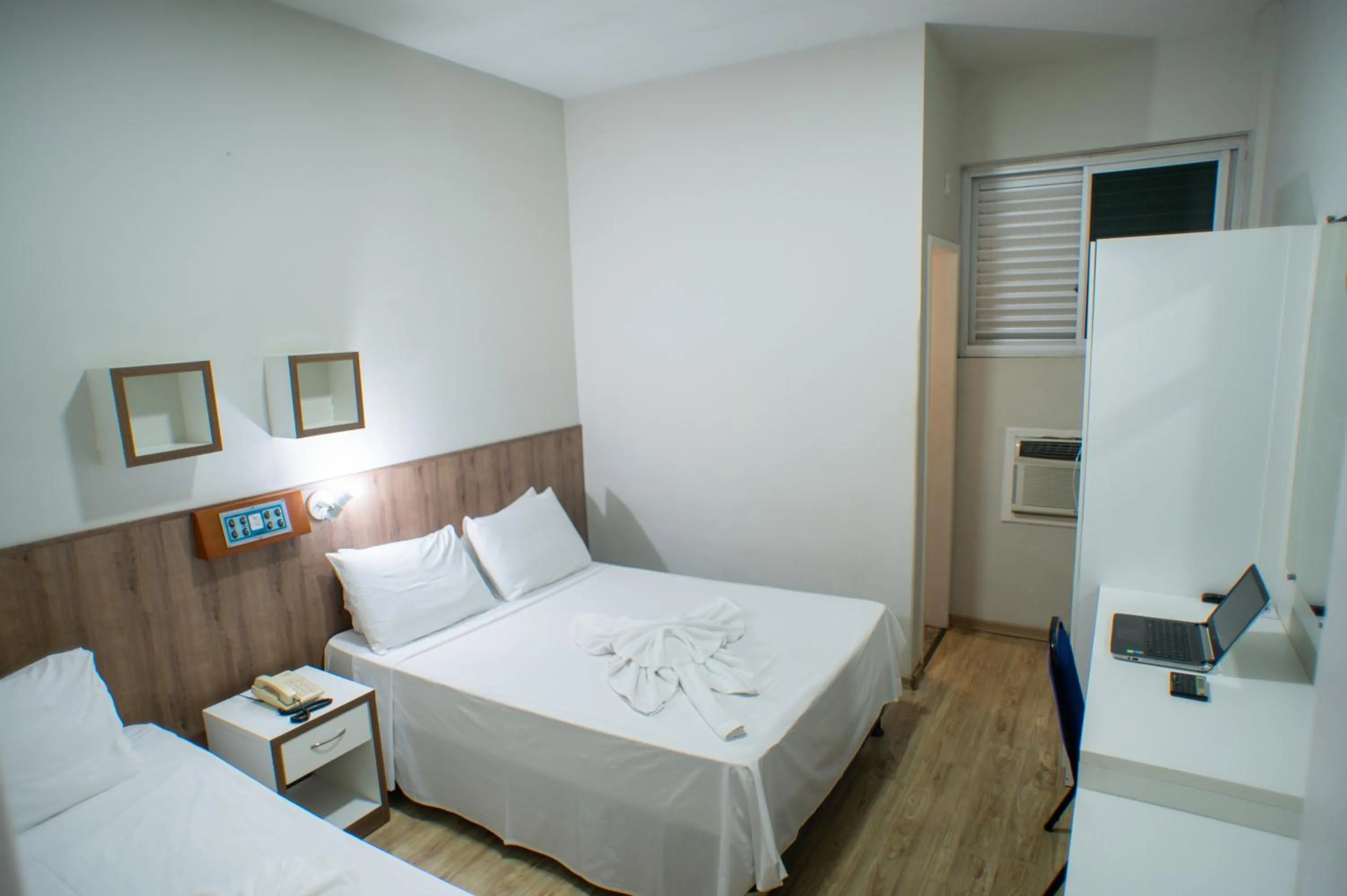 Bedroom, Bed in Panorama Hotel