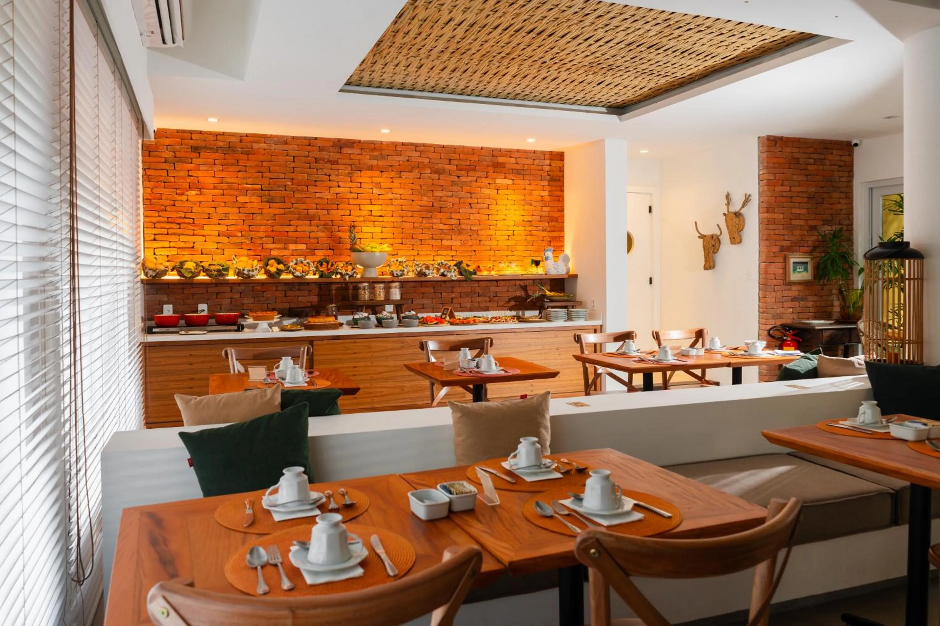 Breakfast in La Chimère Buzios Essence