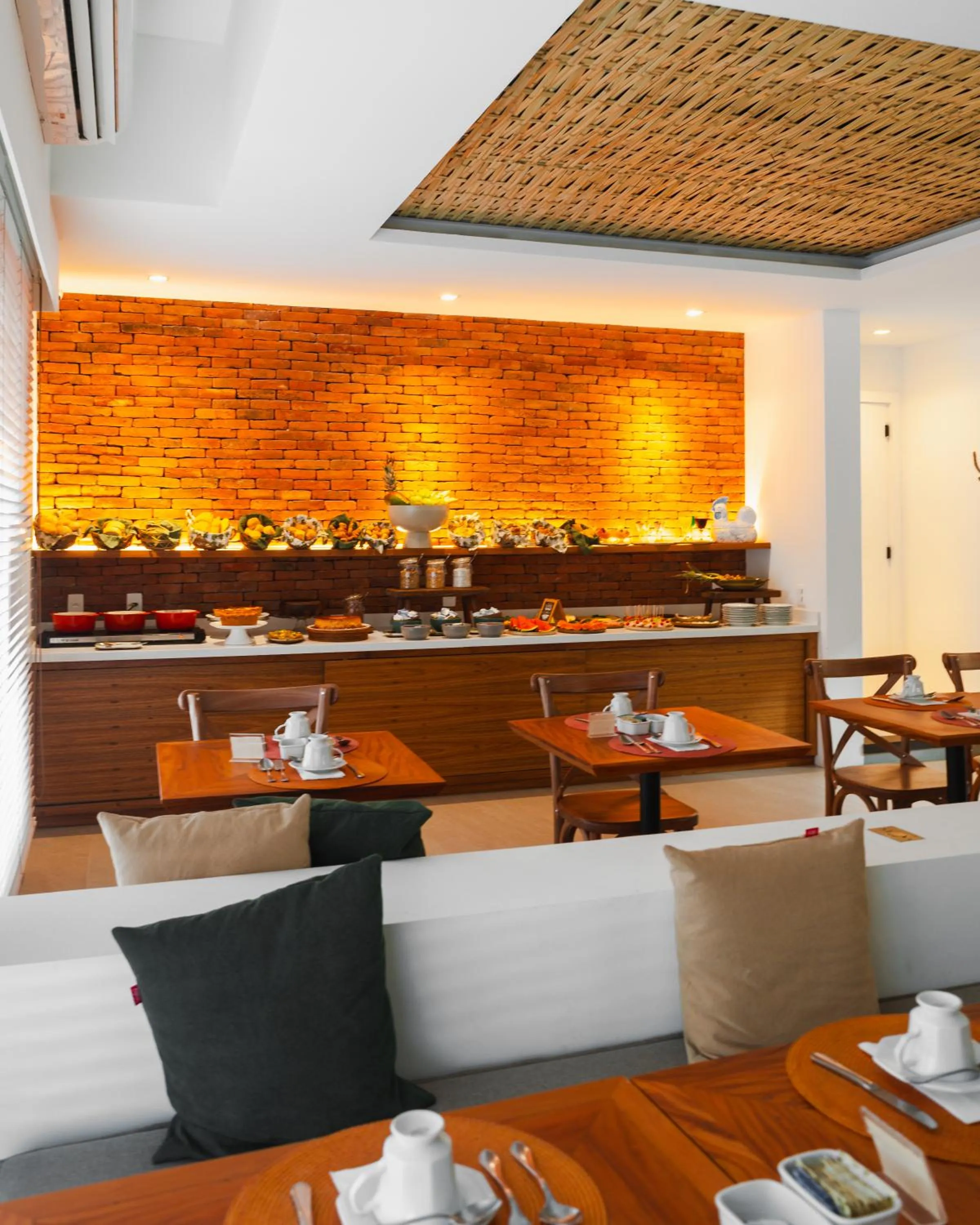 Breakfast in La Chimère Buzios Essence