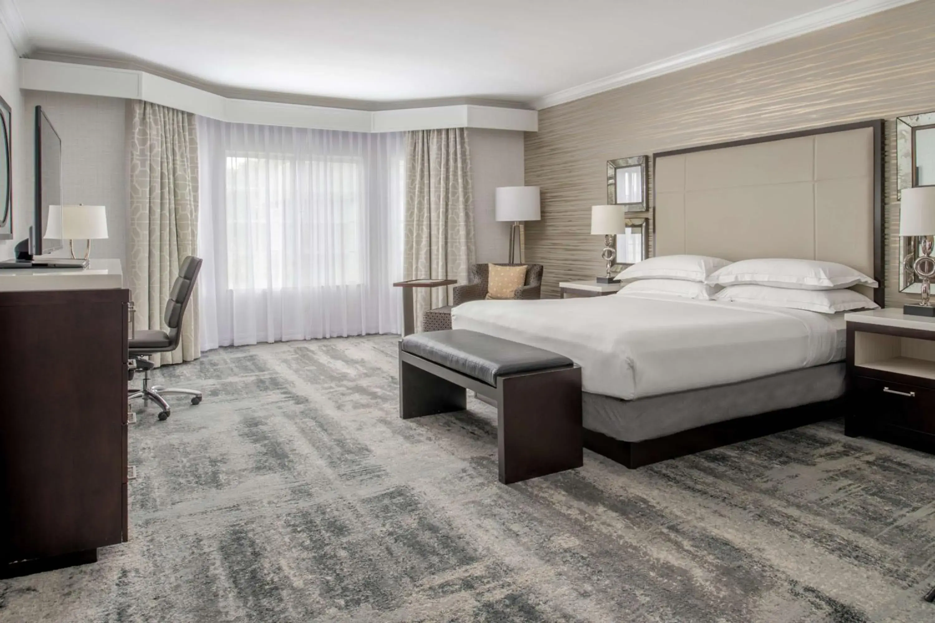 King Suite in Hilton San Diego/Del Mar King Suite in Hilton San Diego/Del Mar