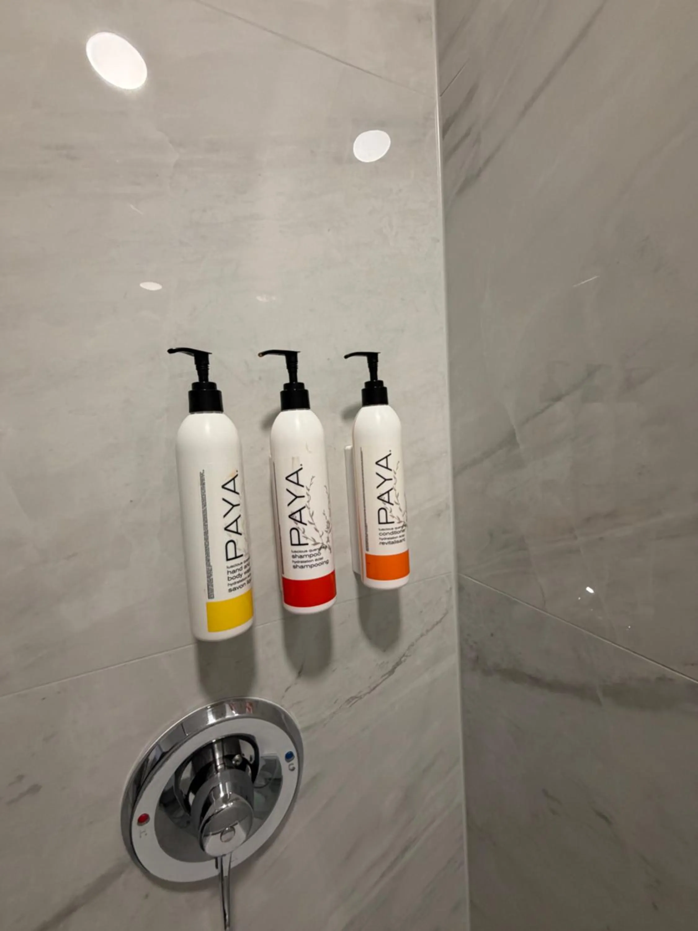 Shower in Desert Quail Inn Sedona at Bell Rock