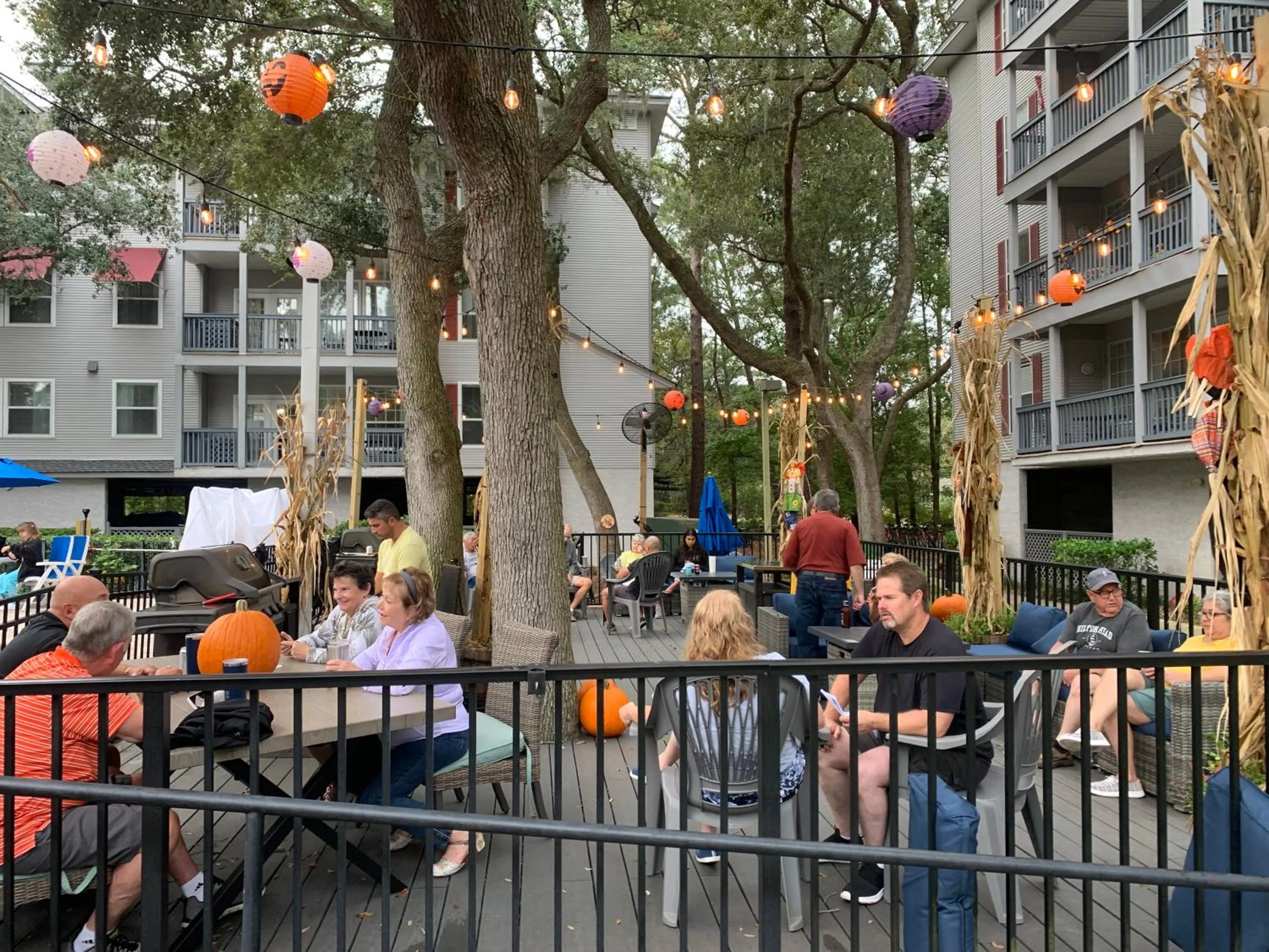 Evening entertainment in Royal Dunes