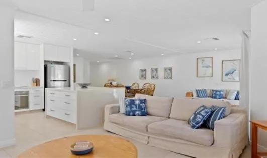 Living room in Noosa Boutique Apartments & Elkhorn Villas