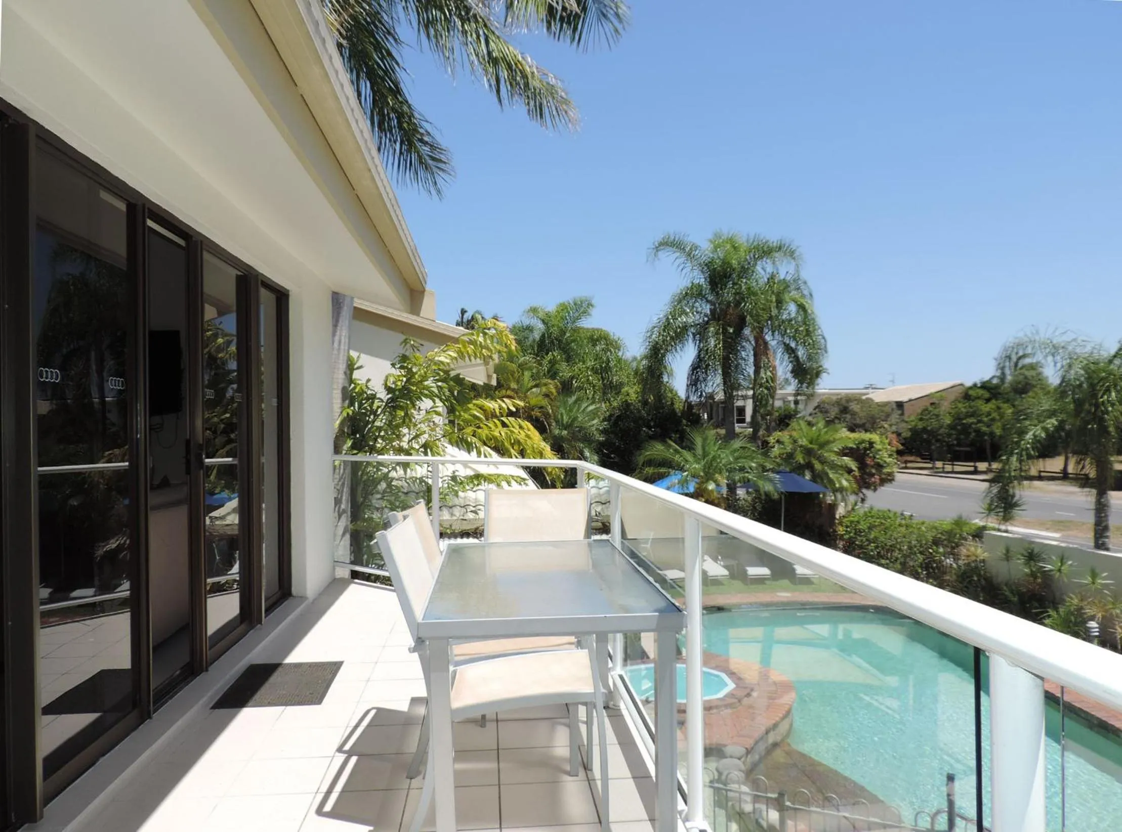 Patio in Noosa Boutique Apartments & Elkhorn Villas