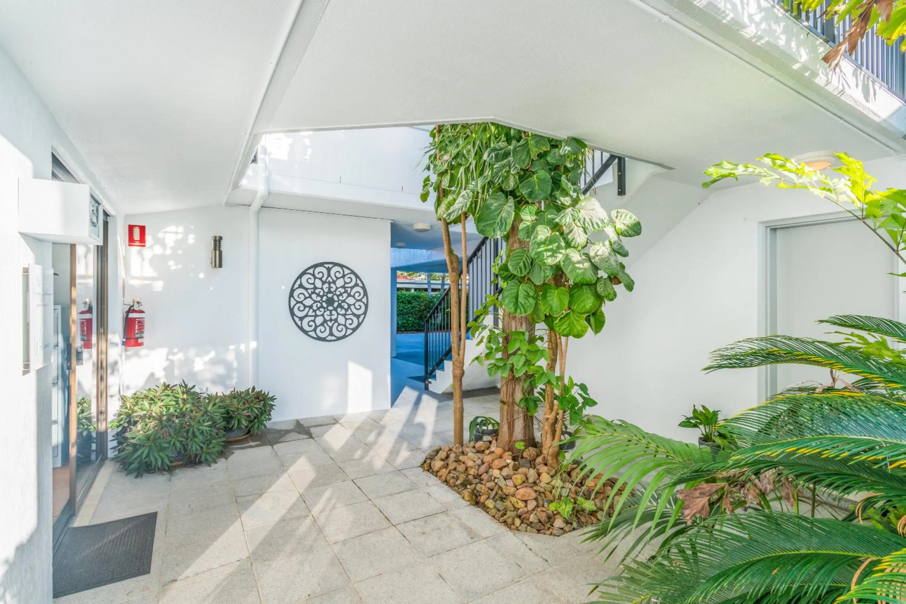 Facade/entrance in Noosa Boutique Apartments & Elkhorn Villas