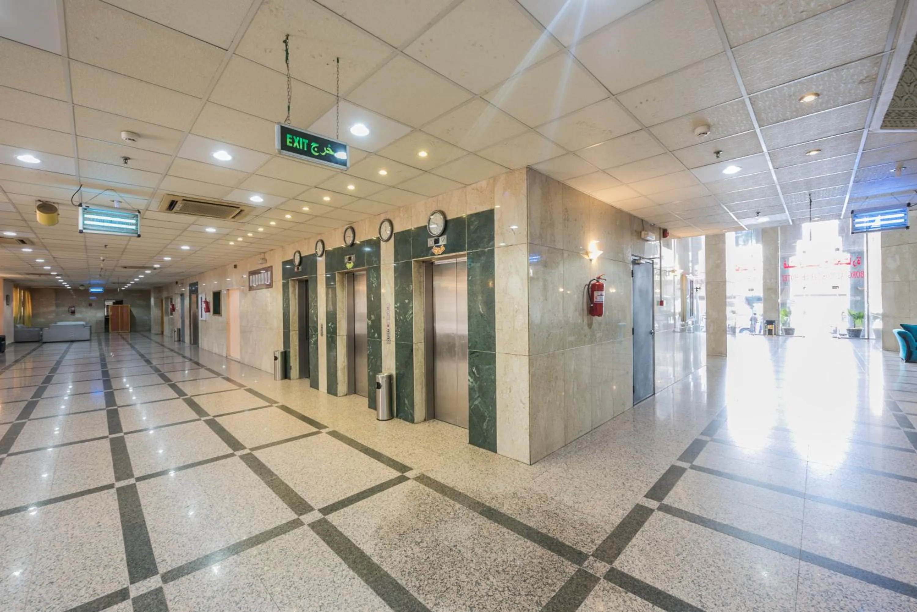 Lobby or reception in Burj Al Mukhtara Hotel