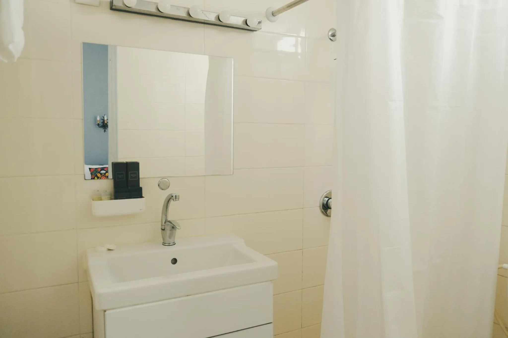 Bathroom in Tzefania Hotel