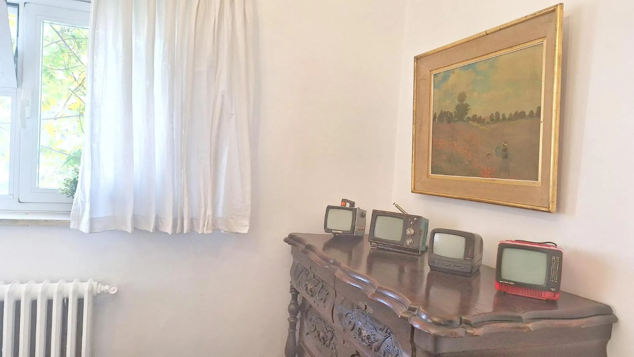 Decorative detail in Tzefania Hotel