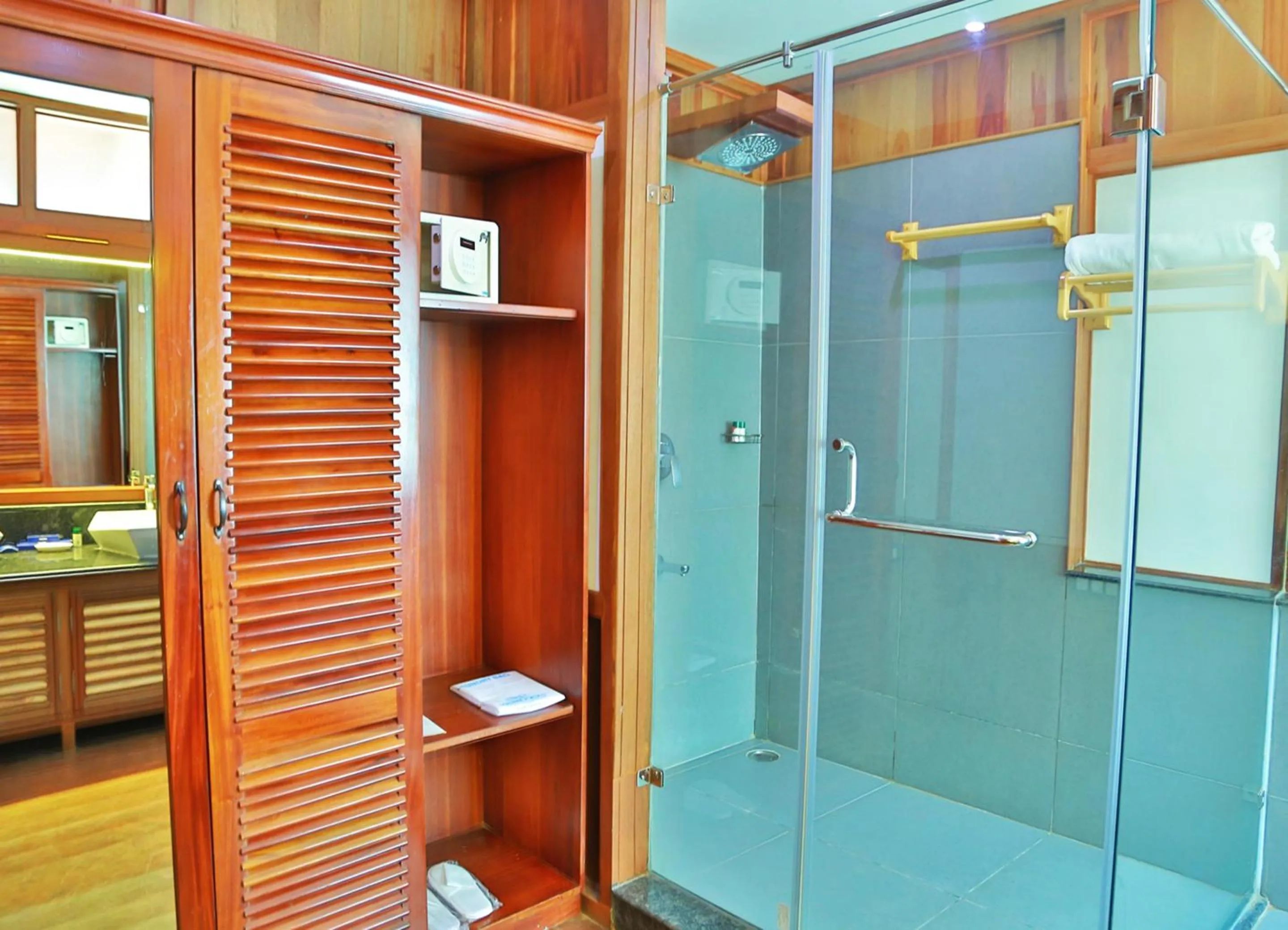 Bathroom in Estuary Sarovar Premiere Poovar Island