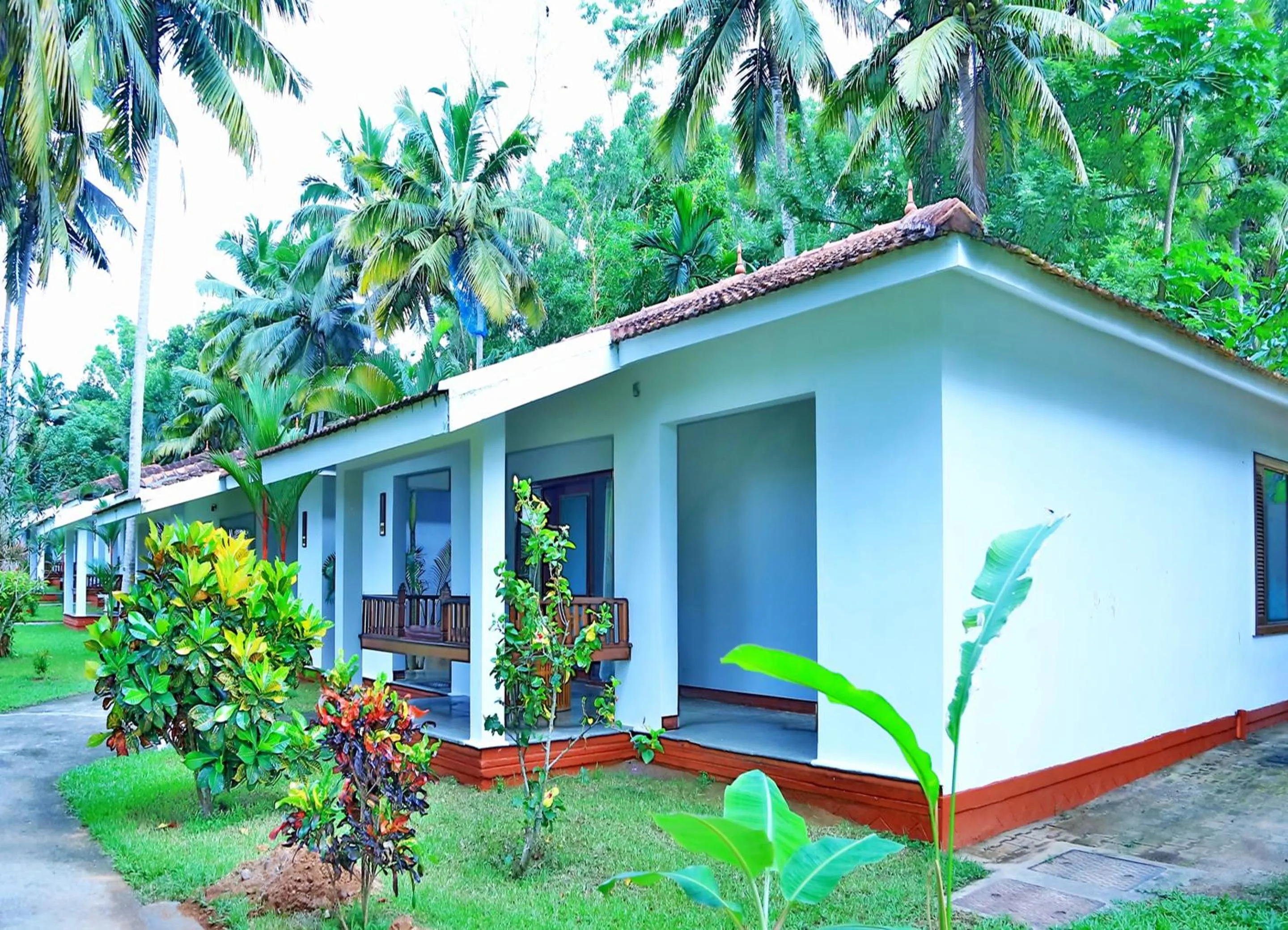 Facade/entrance in Estuary Sarovar Premiere Poovar Island