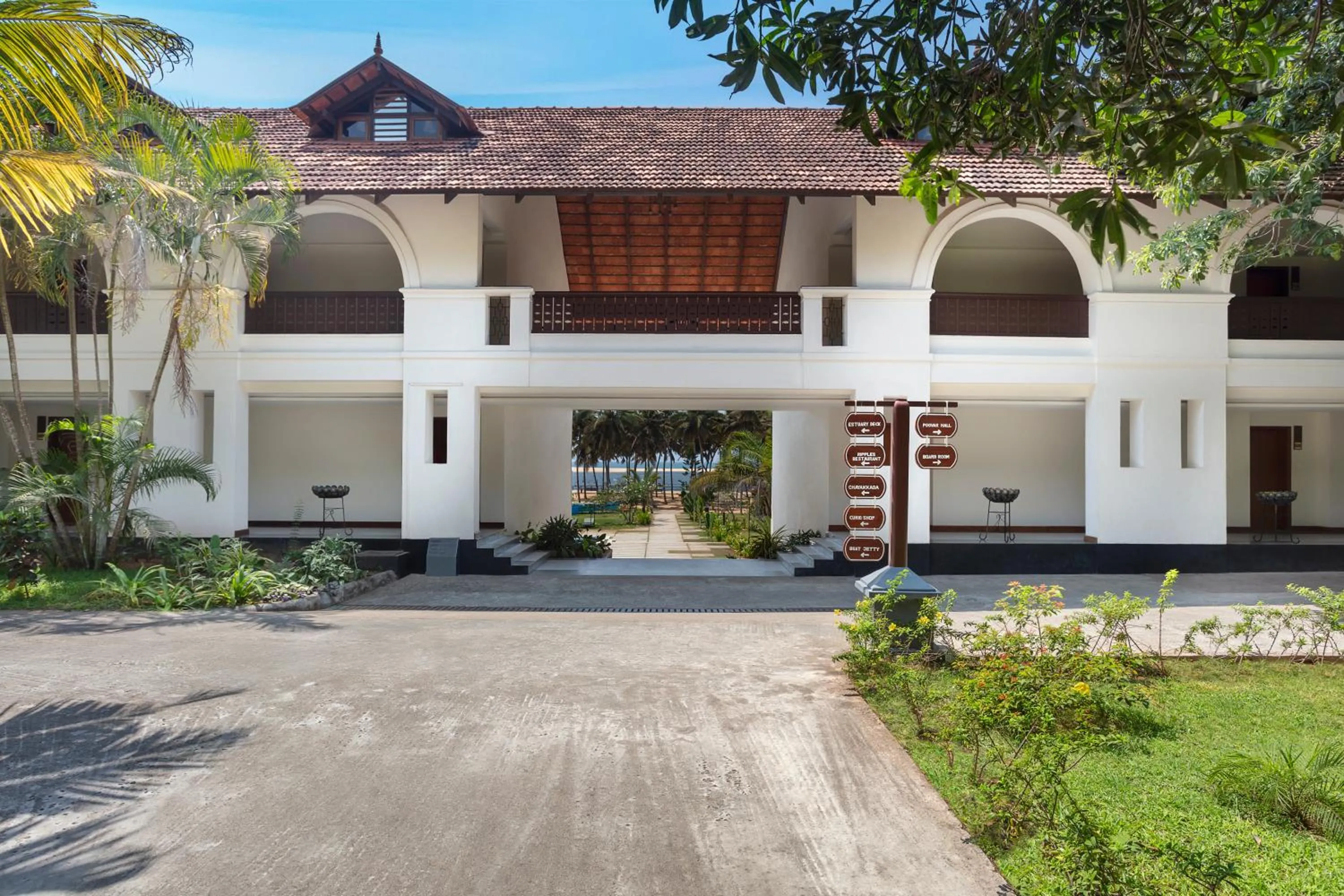 Property building in Estuary Sarovar Premiere Poovar Island