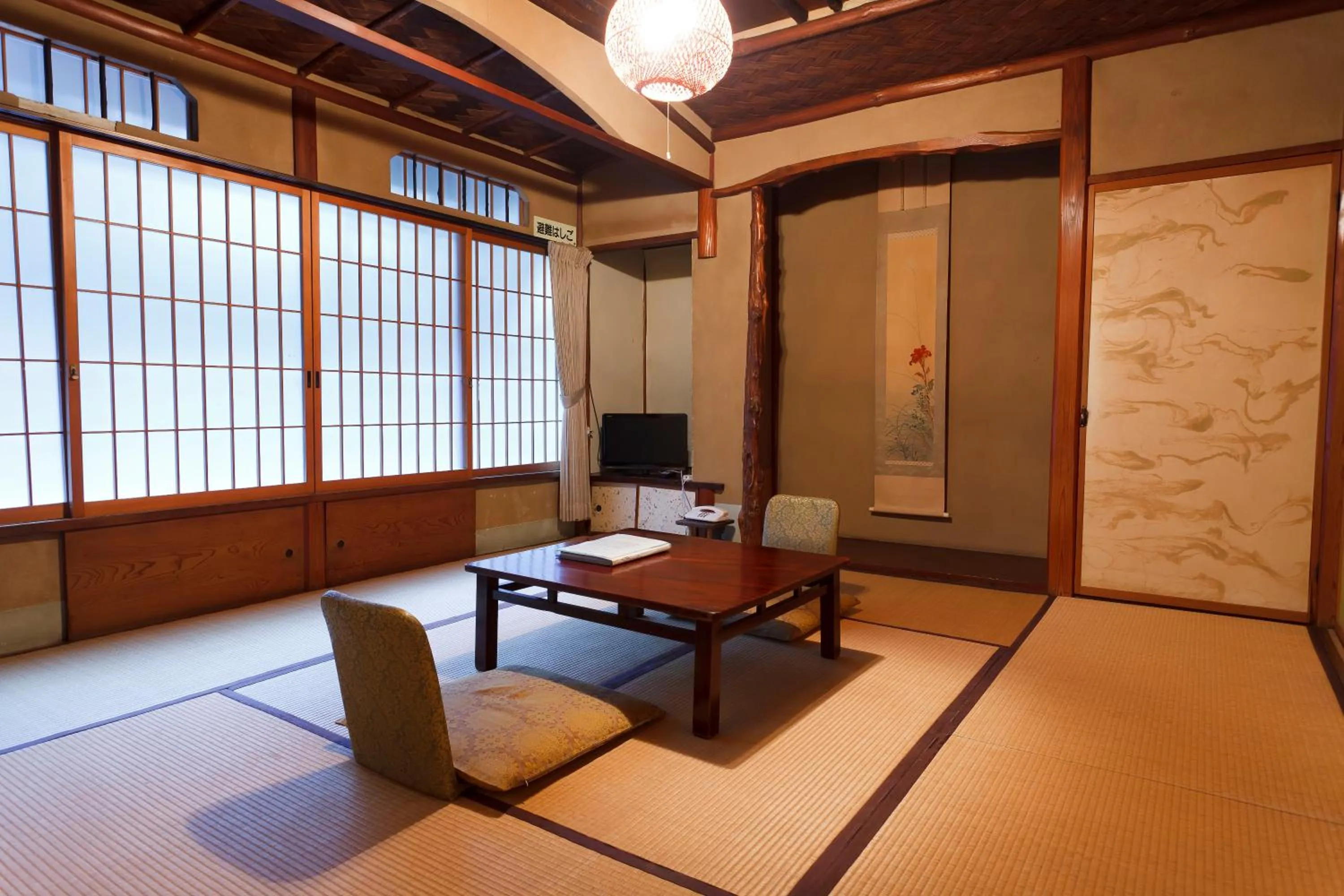 Seating area in Fukuzumiro