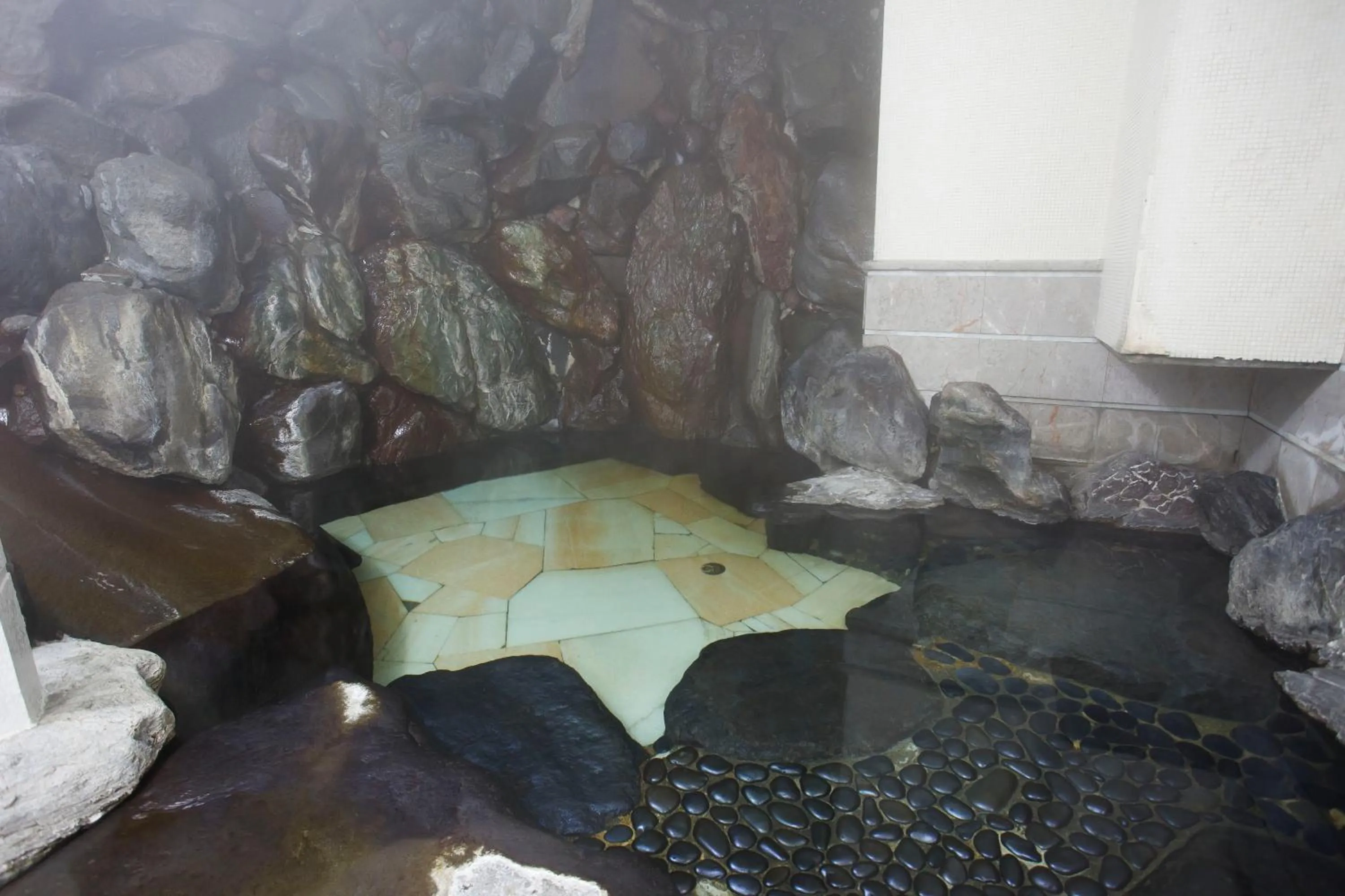 Hot Spring Bath in Fukuzumiro