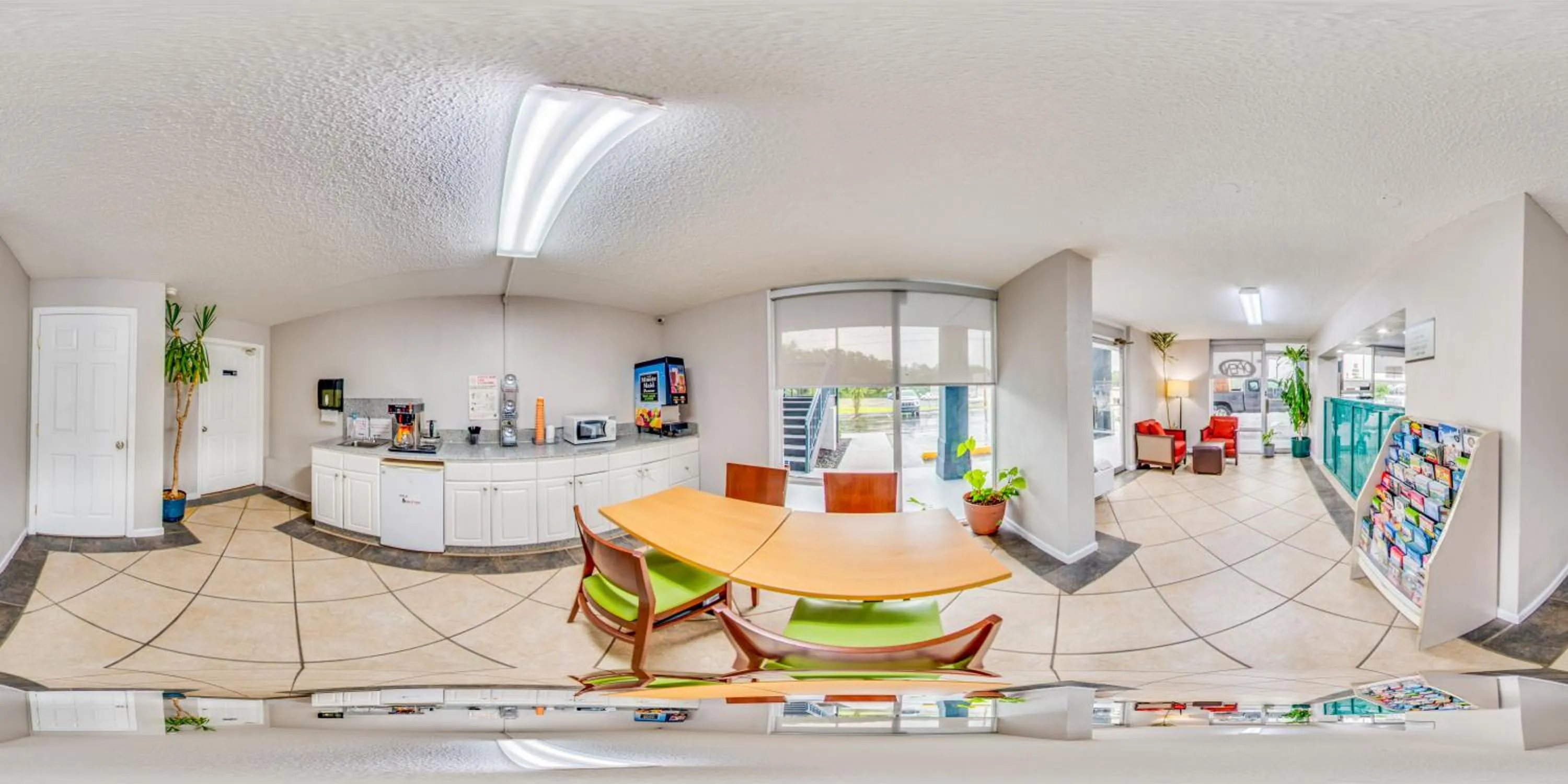 Breakfast in Rodeway Inn Dalton South