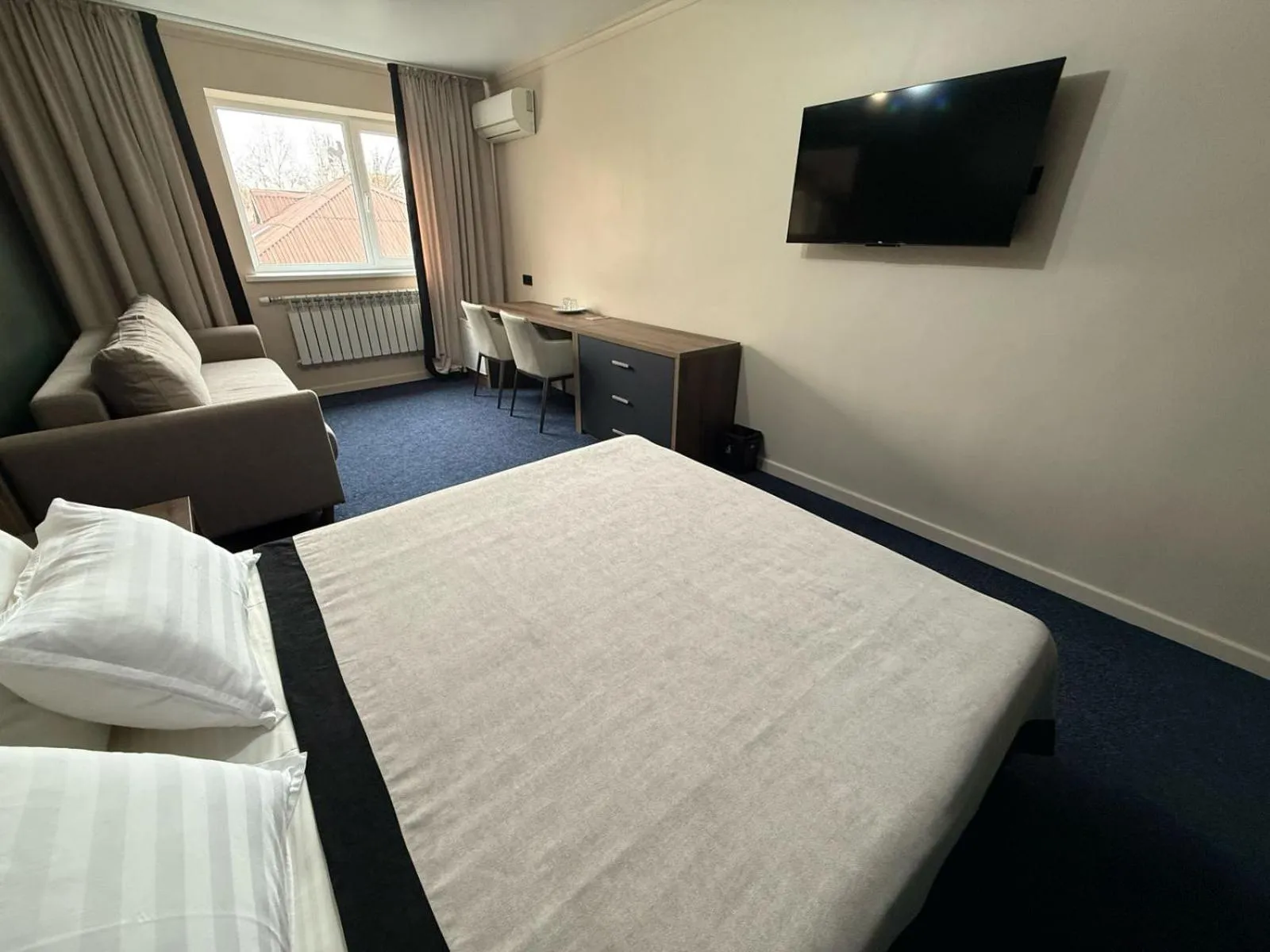 Bed in Ulpan Mini Hotel