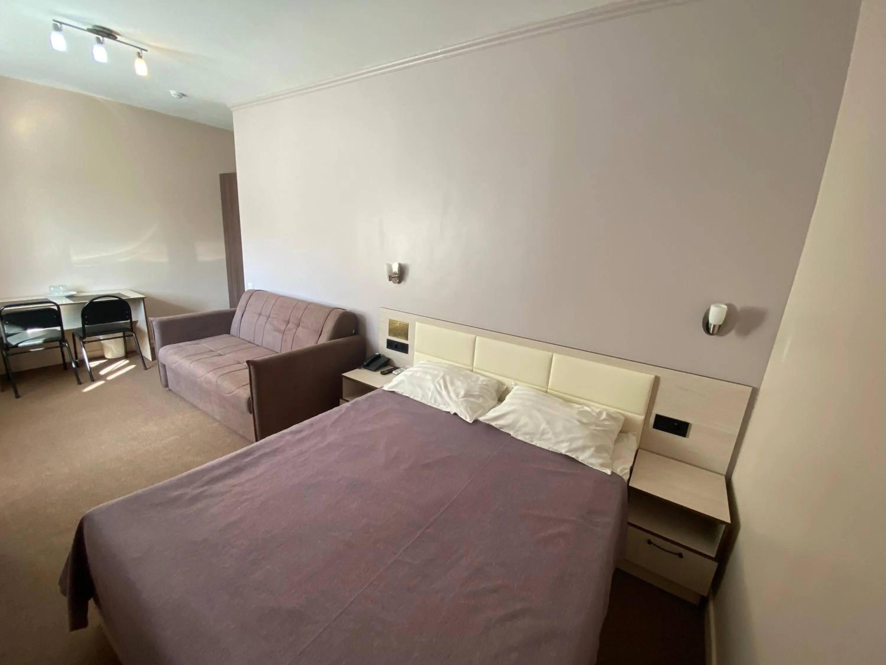 Bed in Ulpan Mini Hotel