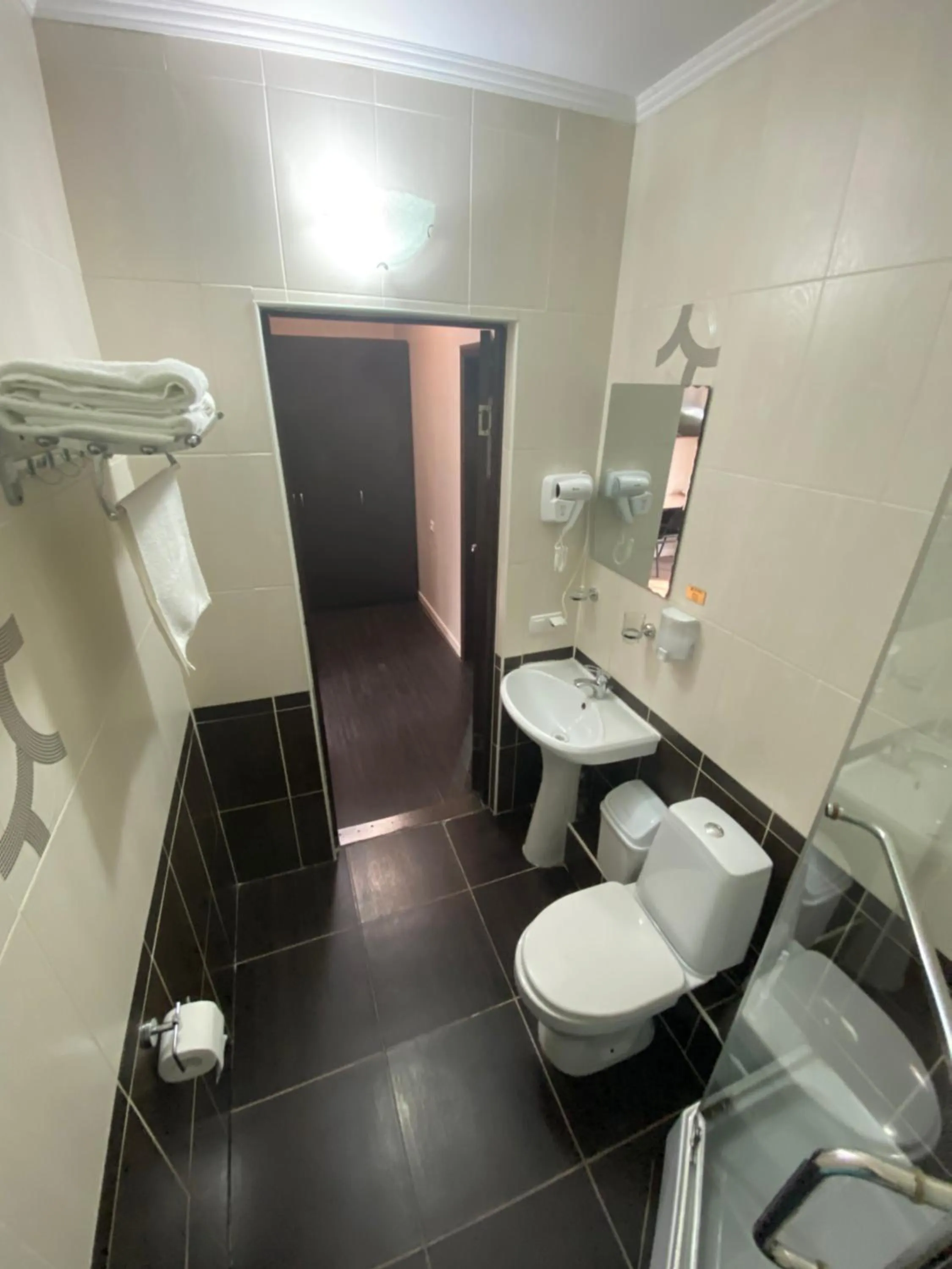 Shower in Ulpan Mini Hotel