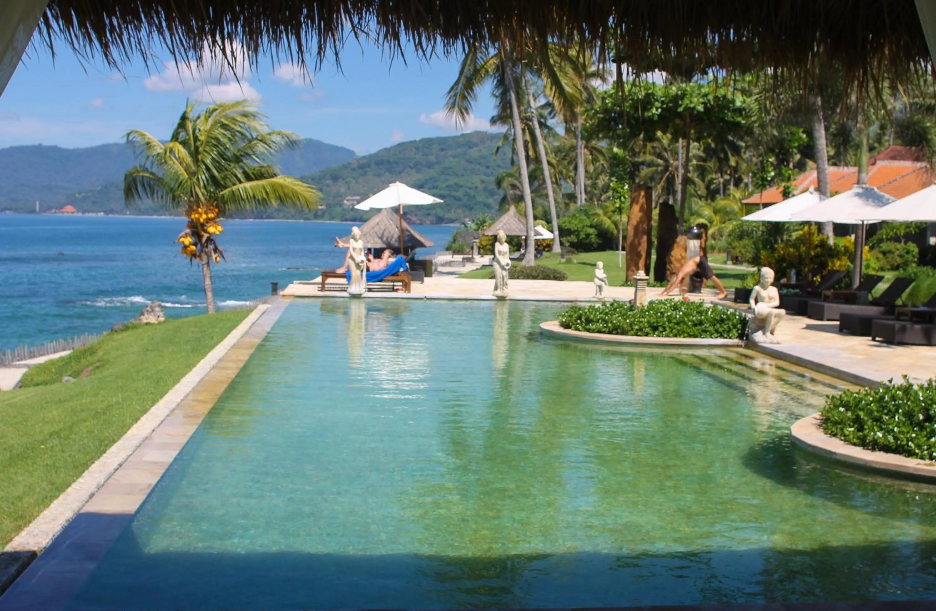 Swimming pool in Sea Breeze Candidasa