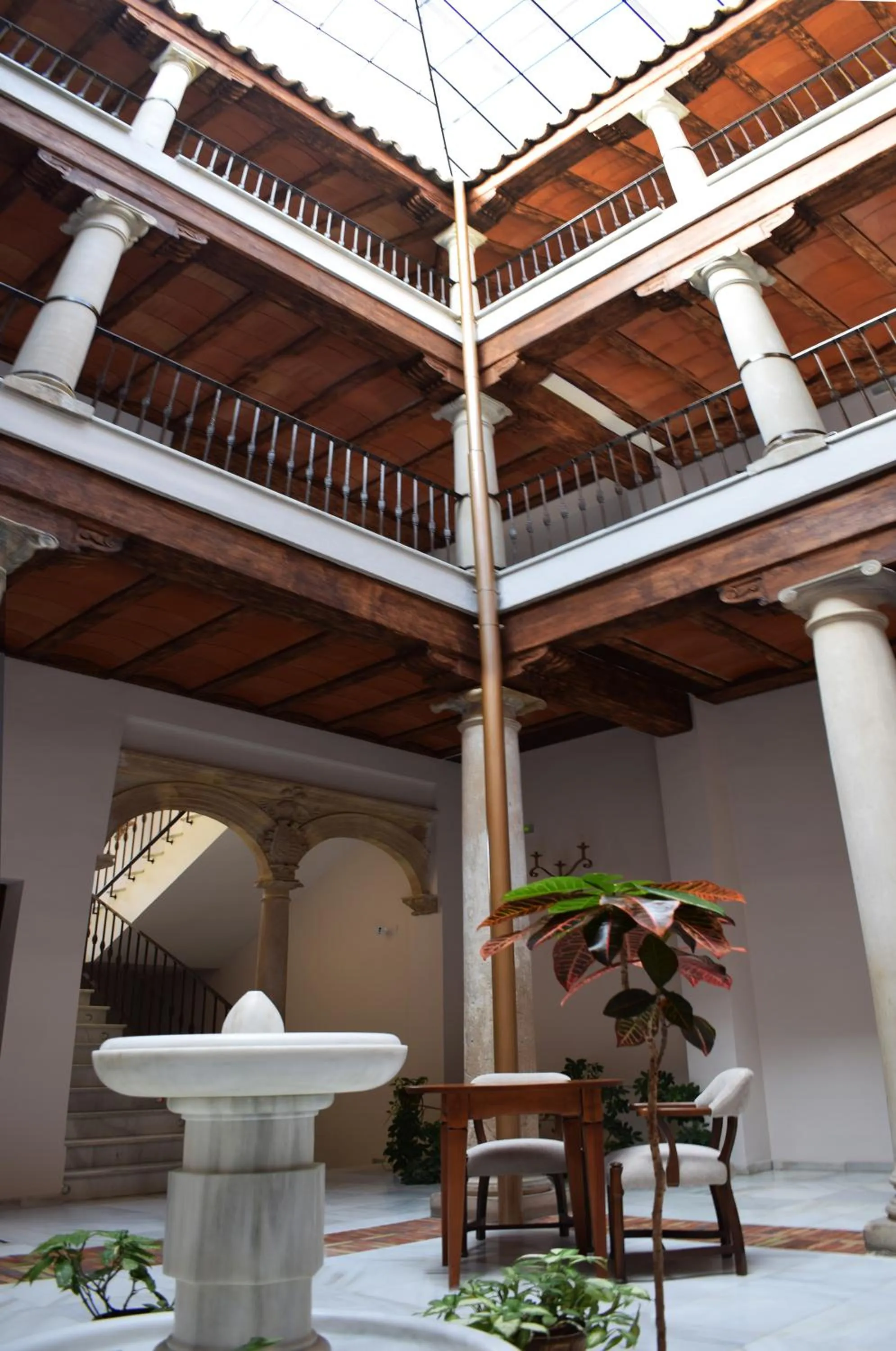 Property building in Hotel María de Molina