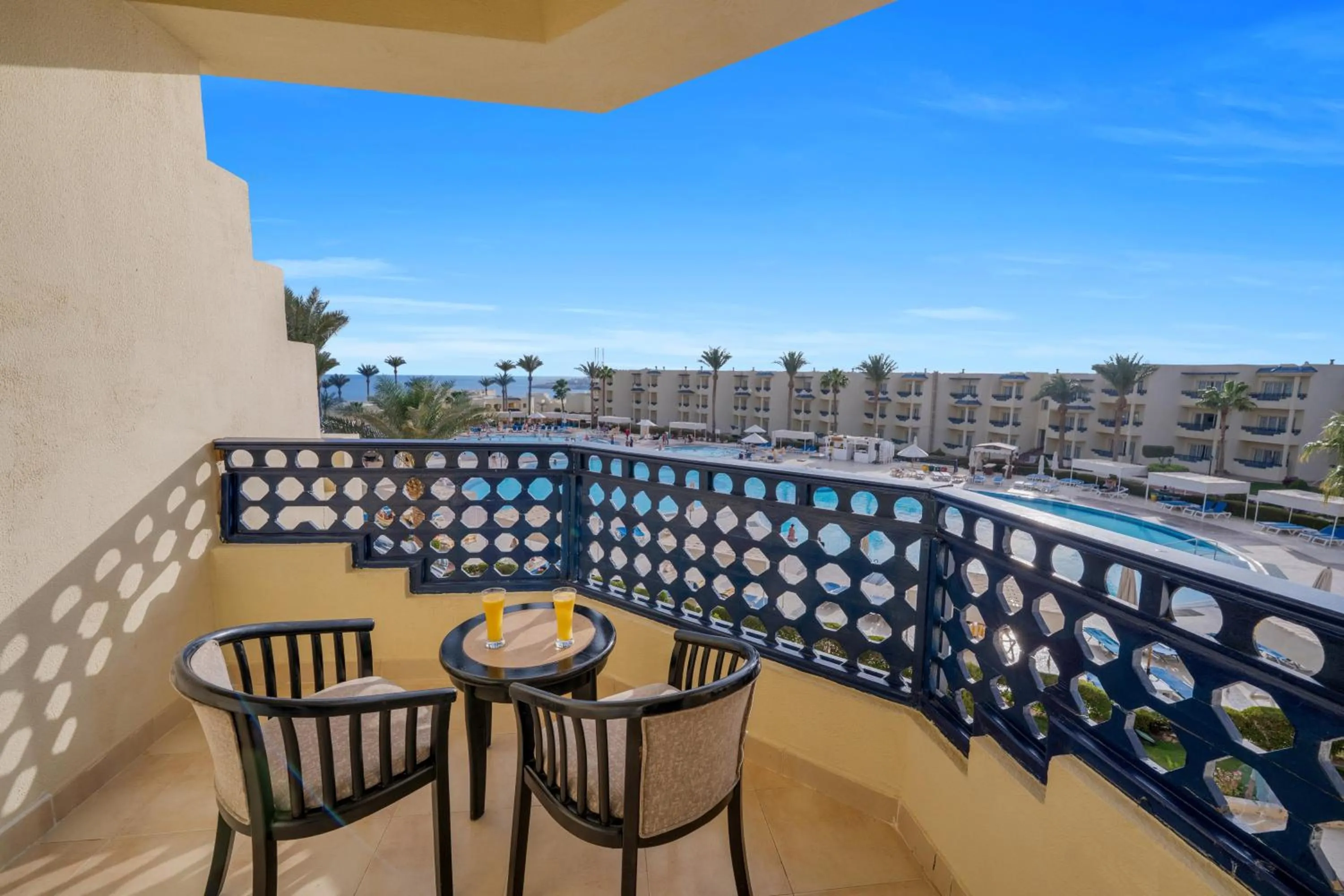 Balcony/Terrace in Grand Oasis Resort