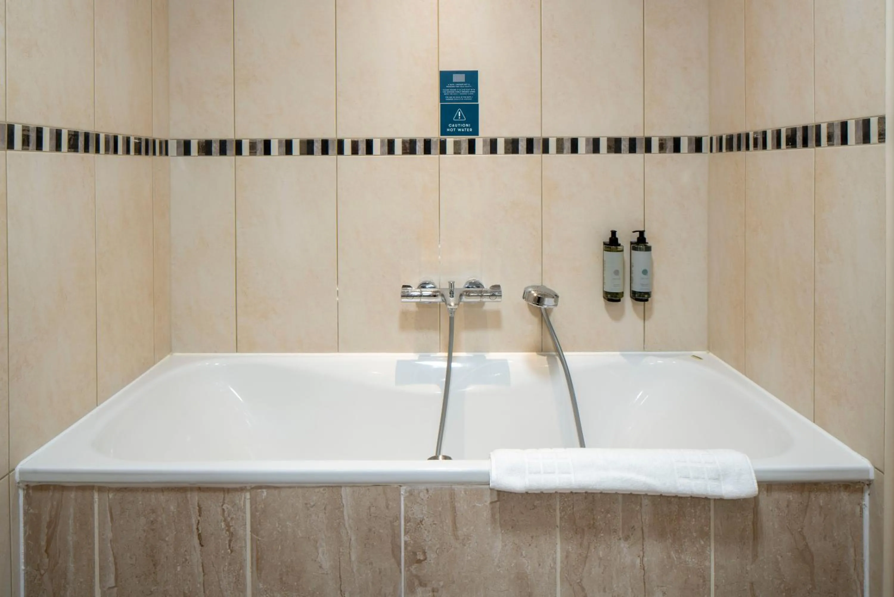 Bathroom in London Croydon Aerodrome Hotel, BW Signature Collection