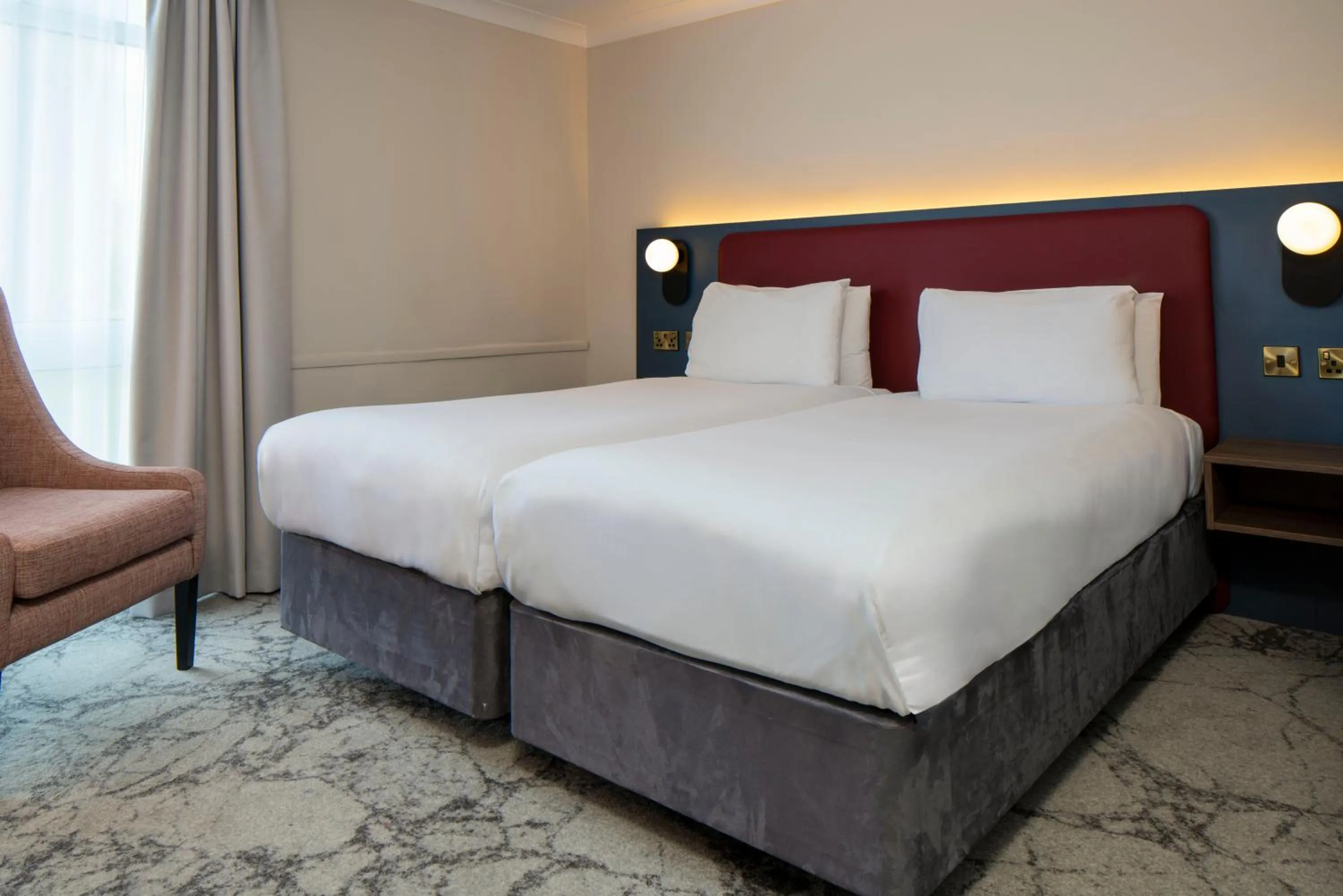 Bed in London Croydon Aerodrome Hotel, BW Signature Collection