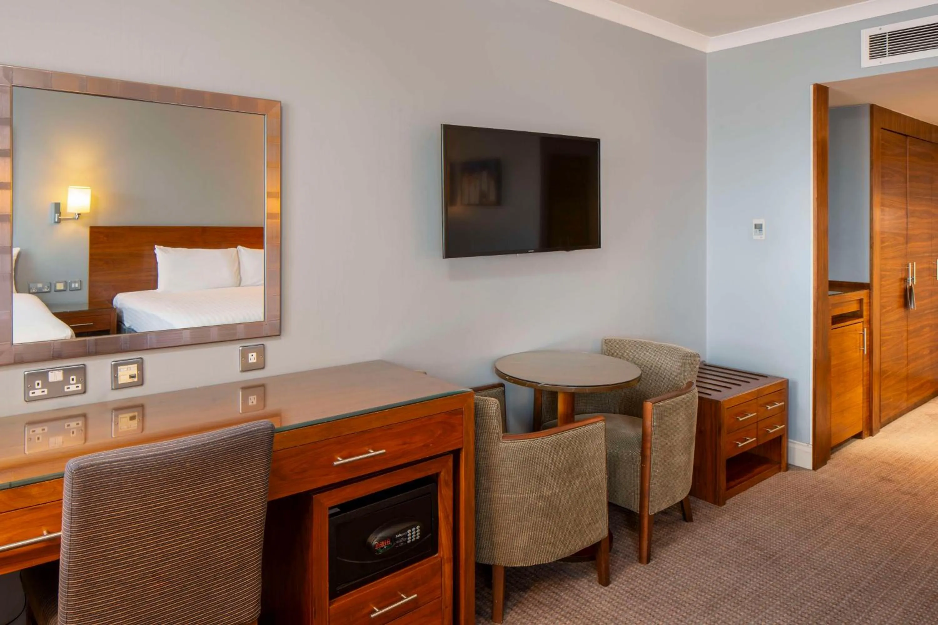 Bedroom in London Croydon Aerodrome Hotel, BW Signature Collection