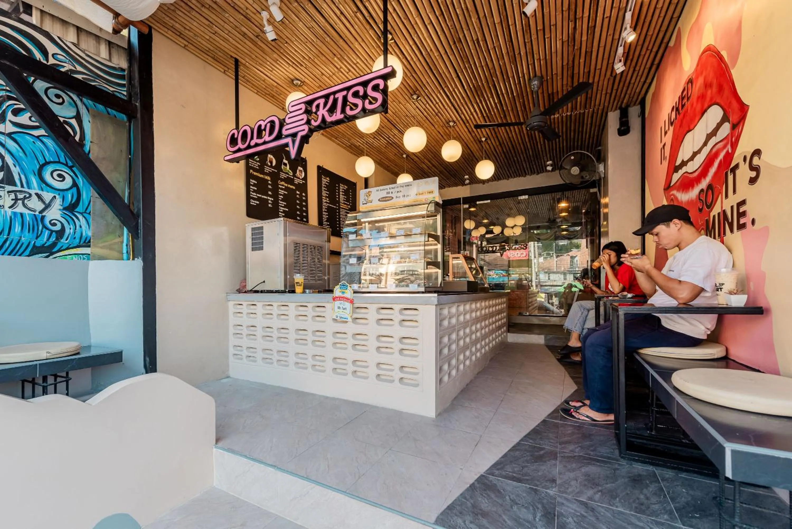 Facade/entrance in Sleeper Hostel