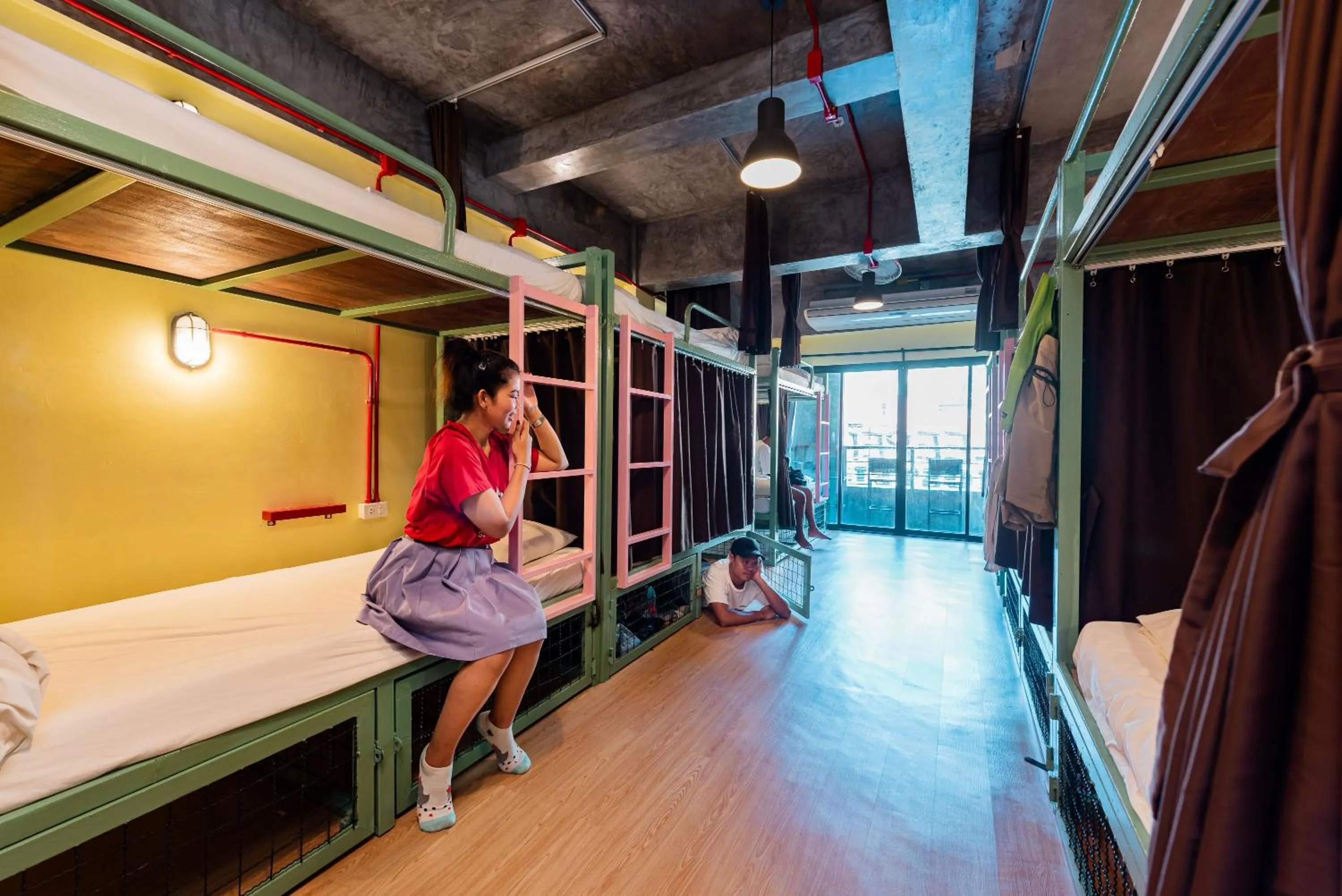 bunk bed, Bed in Sleeper Hostel