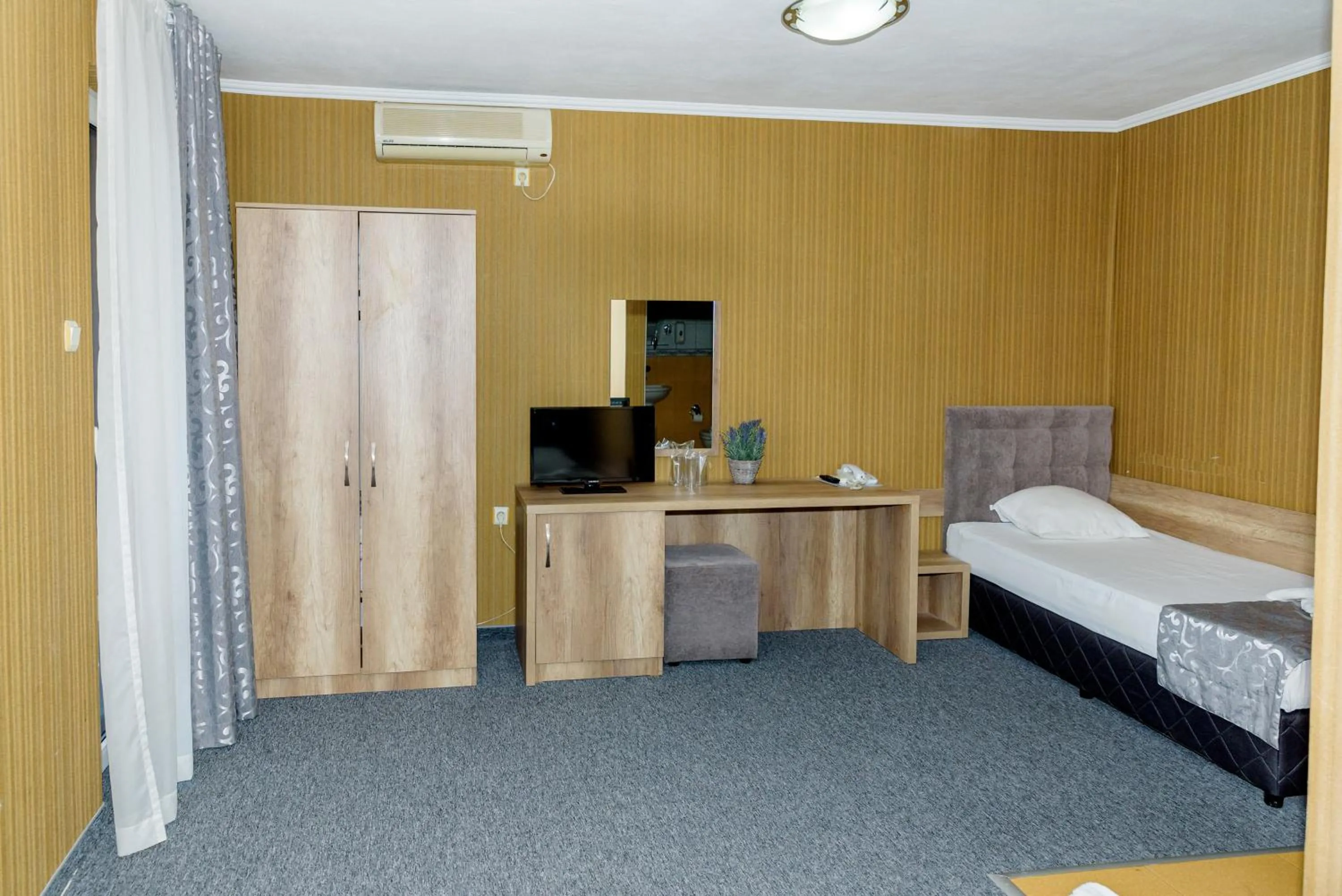 Photo of the whole room in Family Hotel Prestige