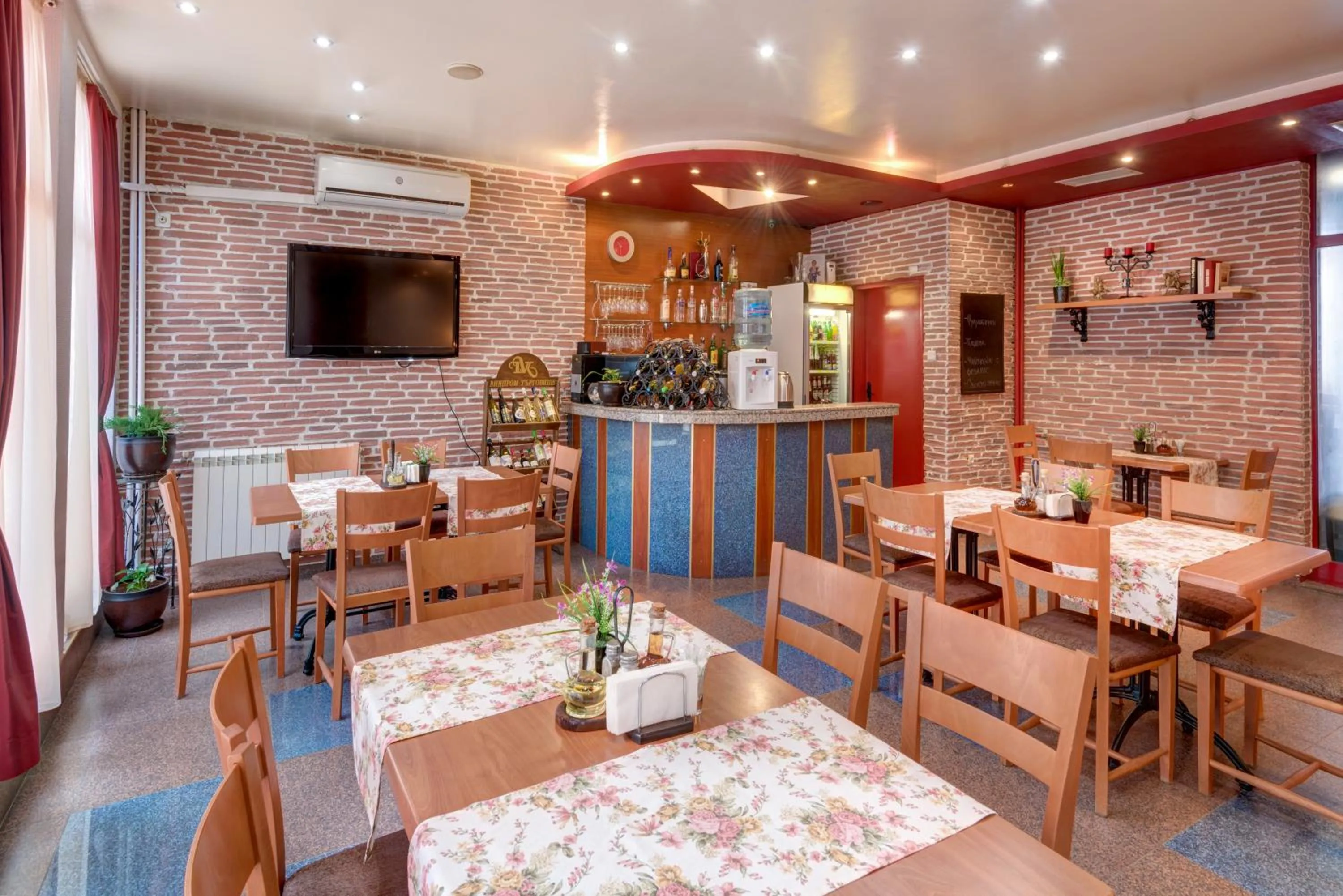 Food in Family Hotel Prestige